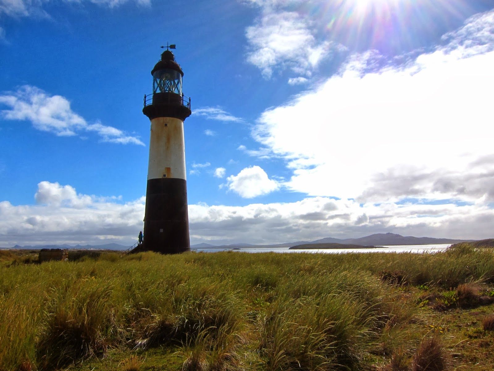 1600x1200 Awesomemoon: Falkland Islands