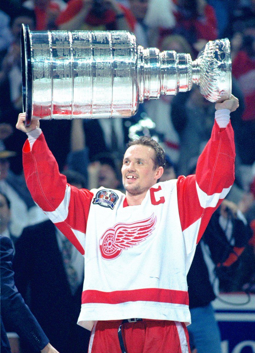 865x1200 Happy Birthday goes out to Honoured Member Steve Yzerman! Who's your favourite captain to lift the #StanleyCup
