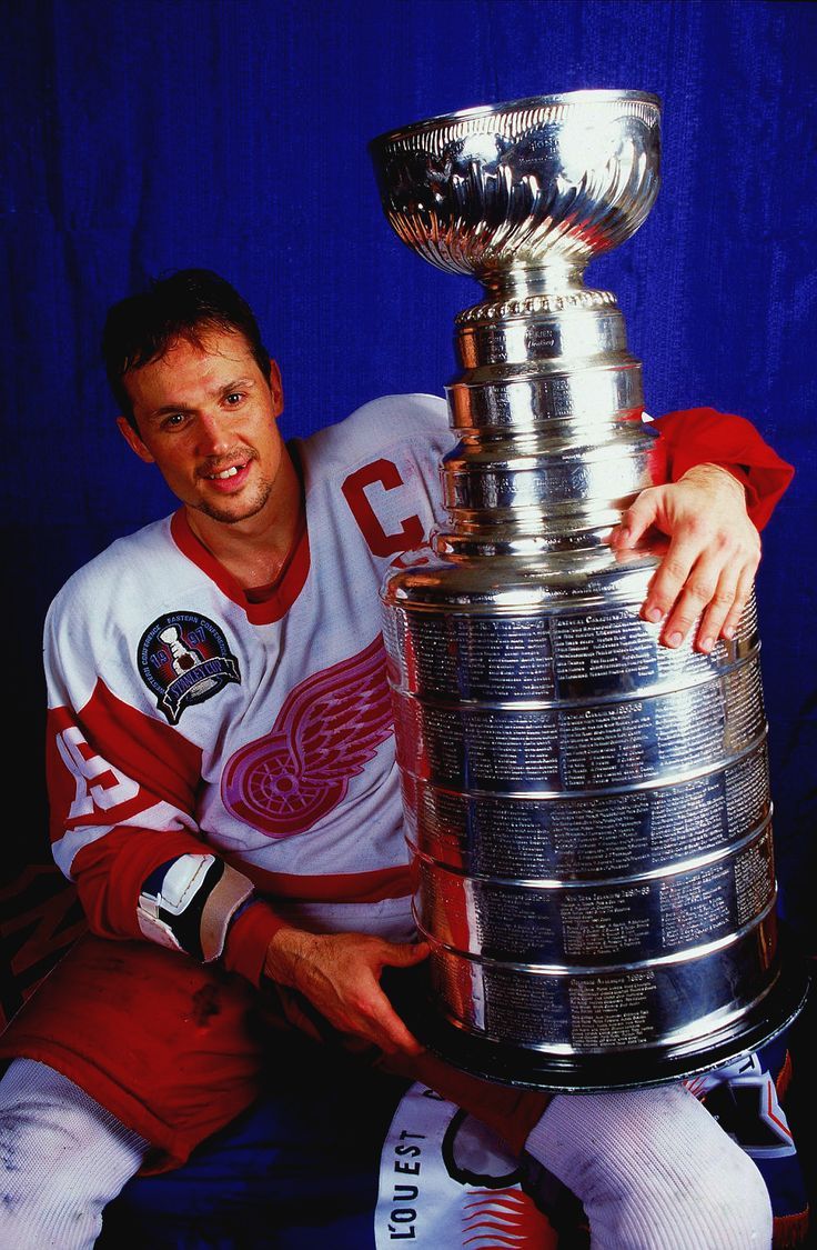 736x1125 Stevie with the Cup. Yzerman stanley cup, Detroit red wings stanley cup, Steve yzerman red