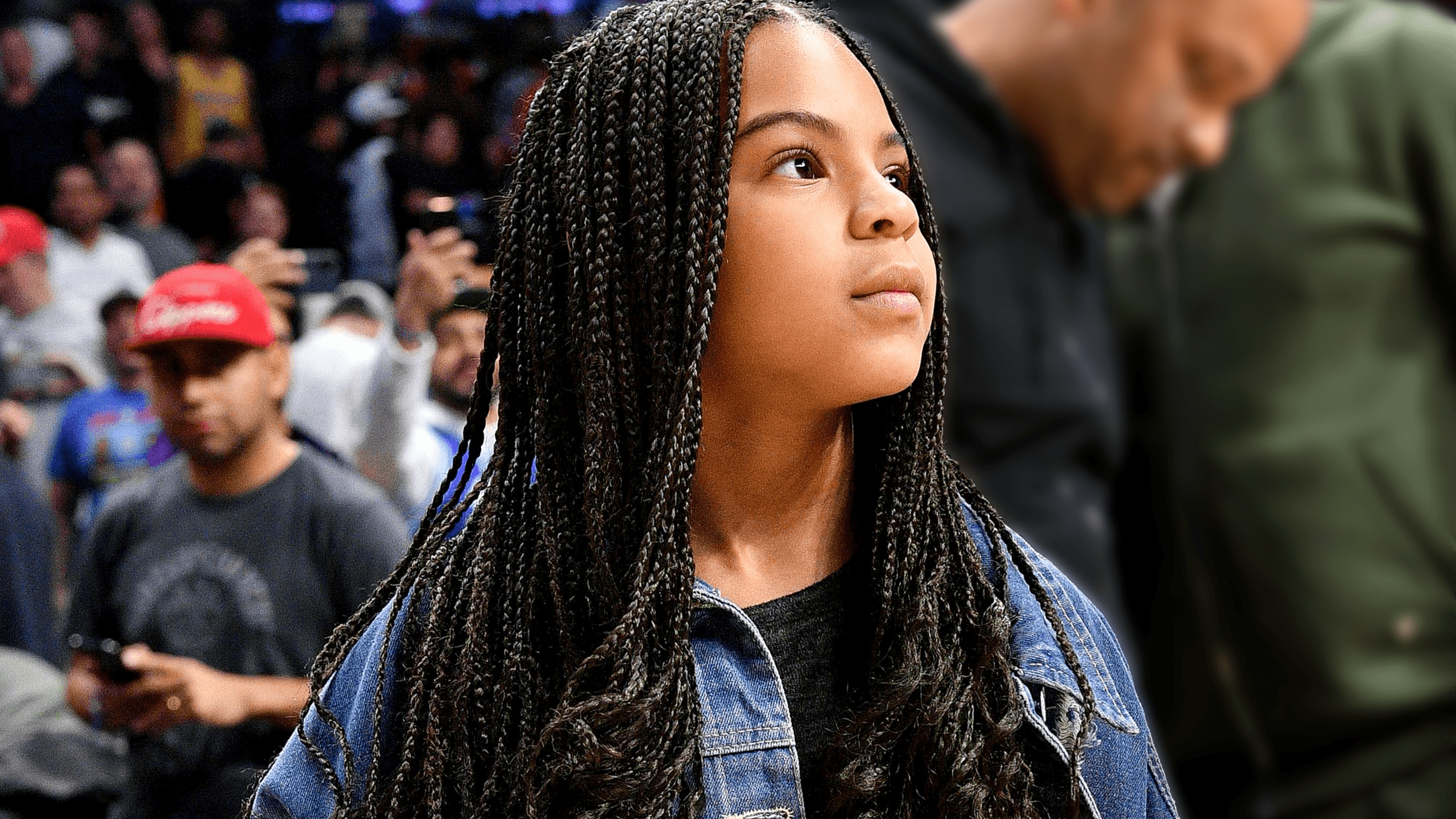 2560x1440 Blue Ivy Carter Looks Just Like Beyoncé With These Giant Curls