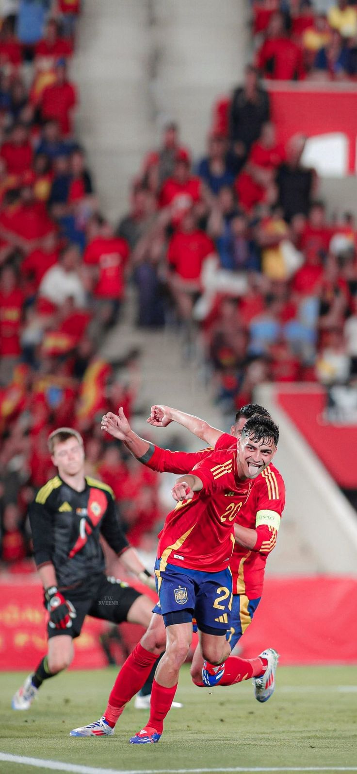 736x1593 Pedri spain wallpaper. Spain soccer wallpaper, Portugal football team wallpaper, Football players