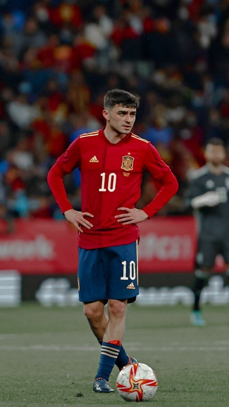 736x1308 Football Wallpaper