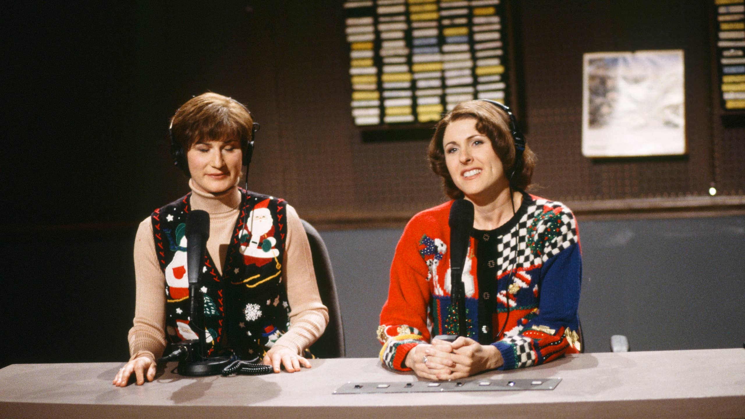 2560x1440 Molly Shannon, Is Ageless With Gorgeous Redhead Daughter