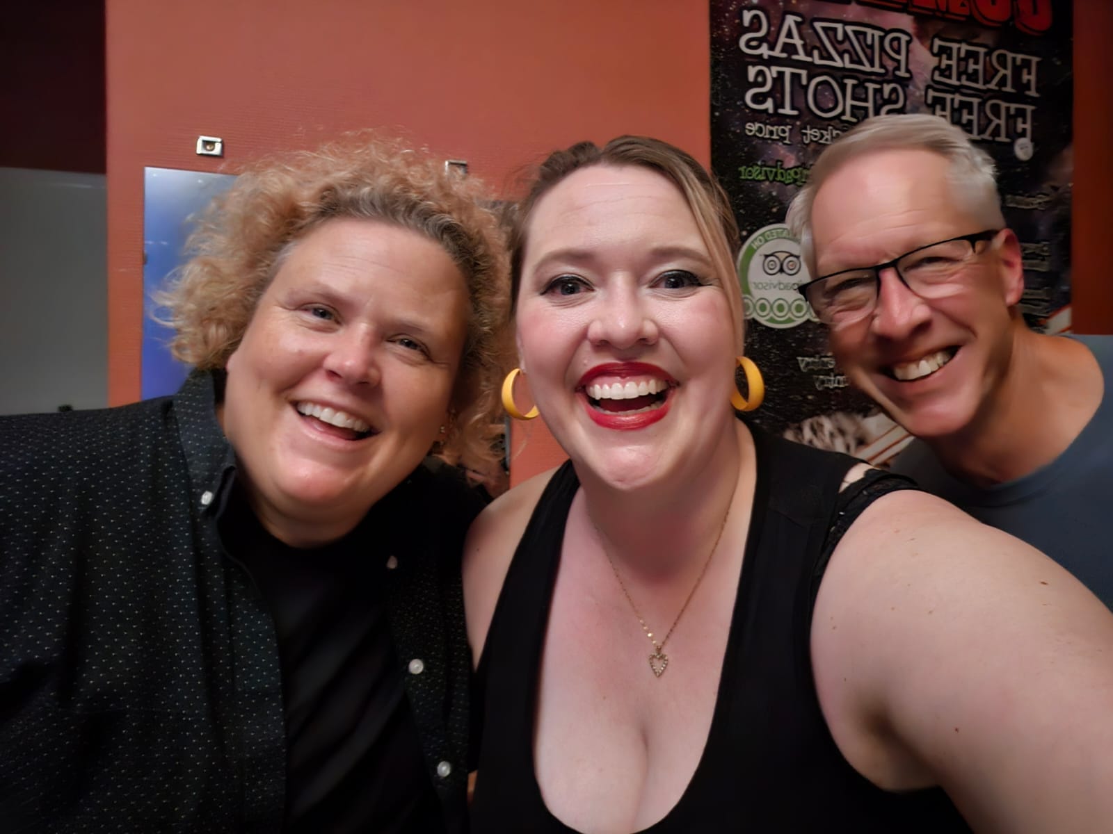 1600x1200 Opening for Fortune Feimster and Choosing