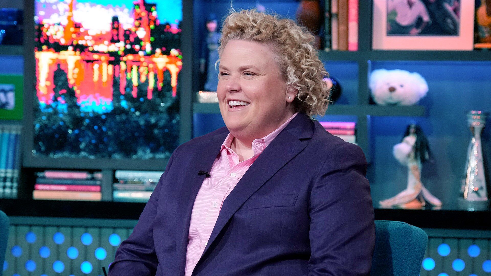 1920x1080 Fortune Feimster Reveals Which Jokes She Was Nervous to Include in Crushing It