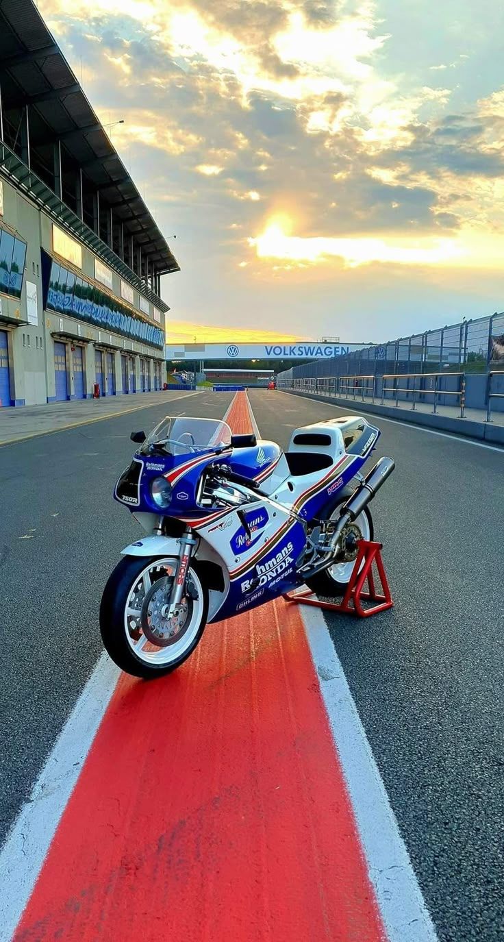 736x1375 Wind Burned Eyes. Honda VFR. Rb 26 engine wallpaper, Racing bikes wallpaper, Honda racing