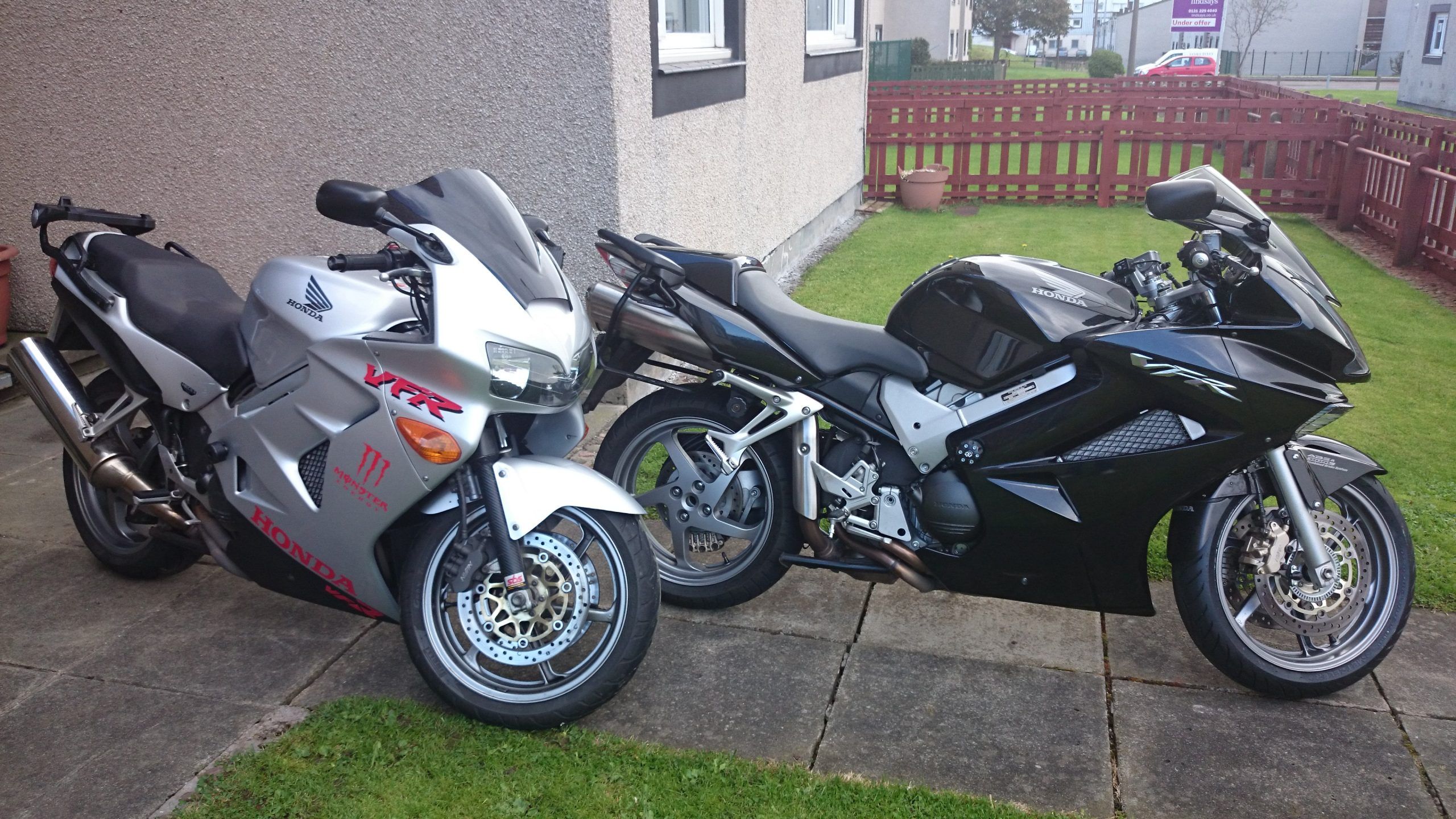 2560x1440 Honda VFR800 Review. Honda Bike Reviews