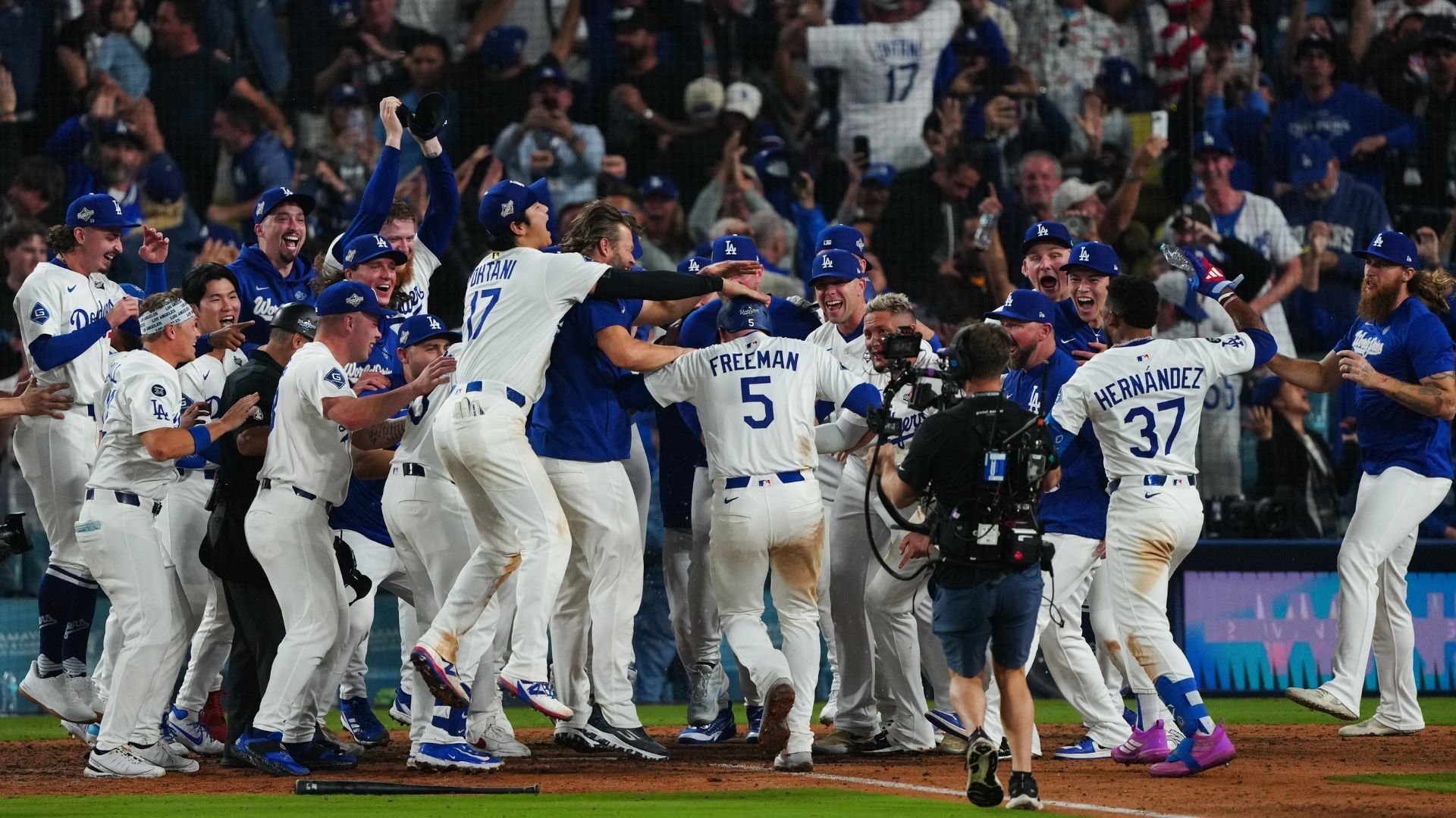 1920x1080 Dodgers outlast Blue Jays in 18 innings