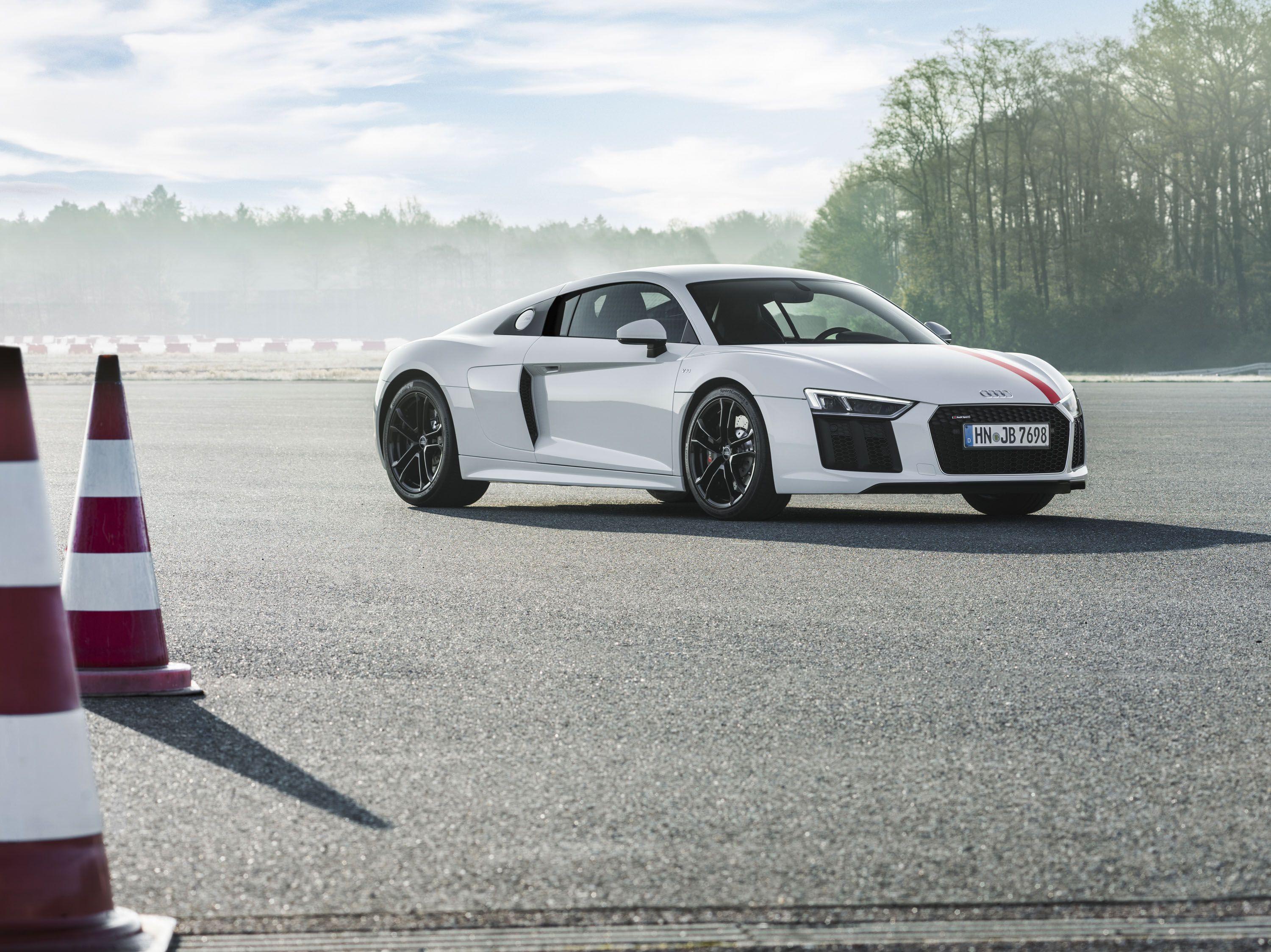 3000x2249 Wallpaper Of The Day: 2018 Audi R8 RWS Picture, Photo