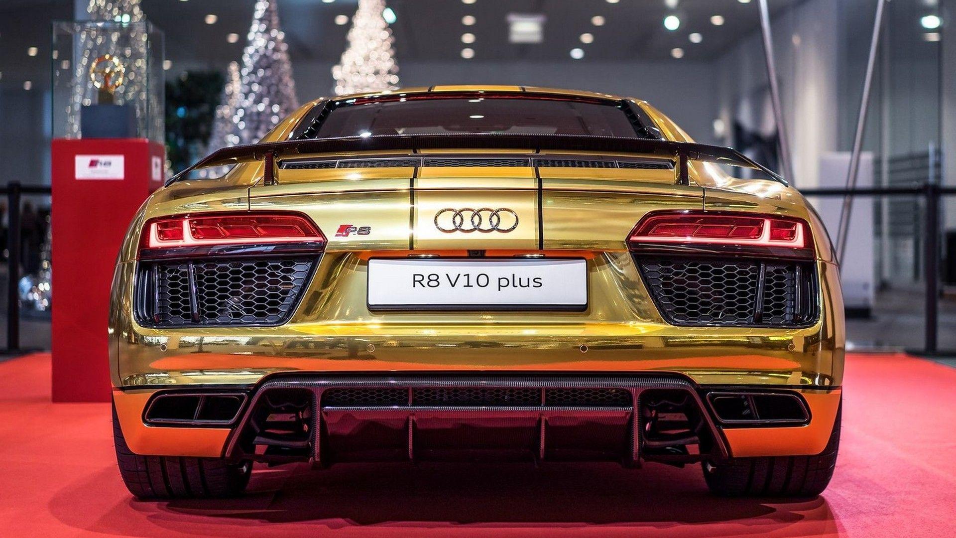 Audi r8 Золотая