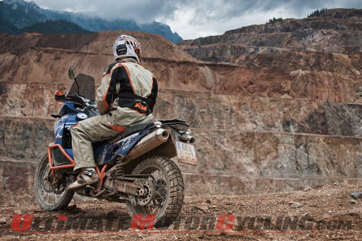 1200x800 KTM Adventure 990