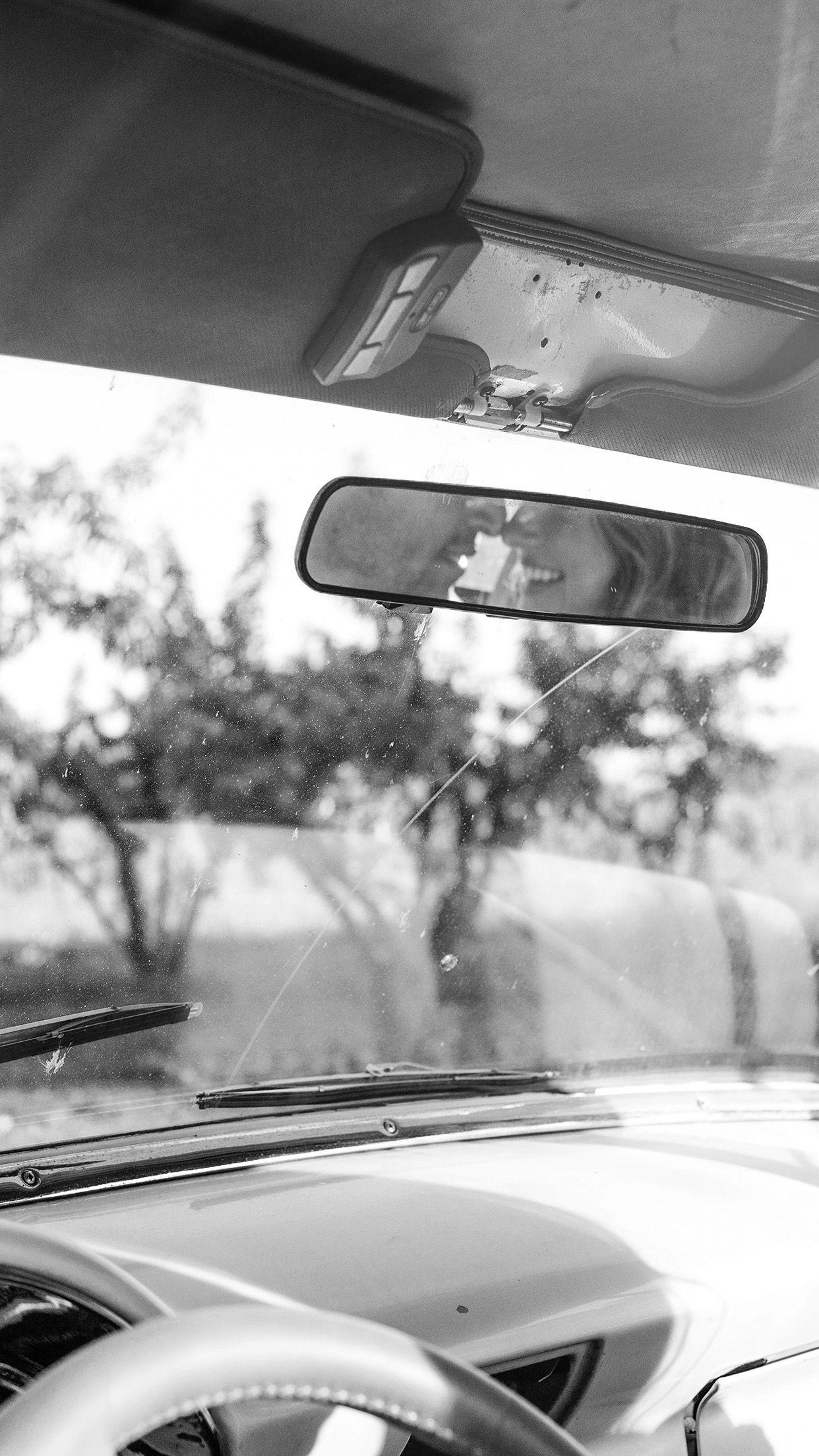 1242x2208 Car Couple Love City Kiss Cute Vintage Bw Dark