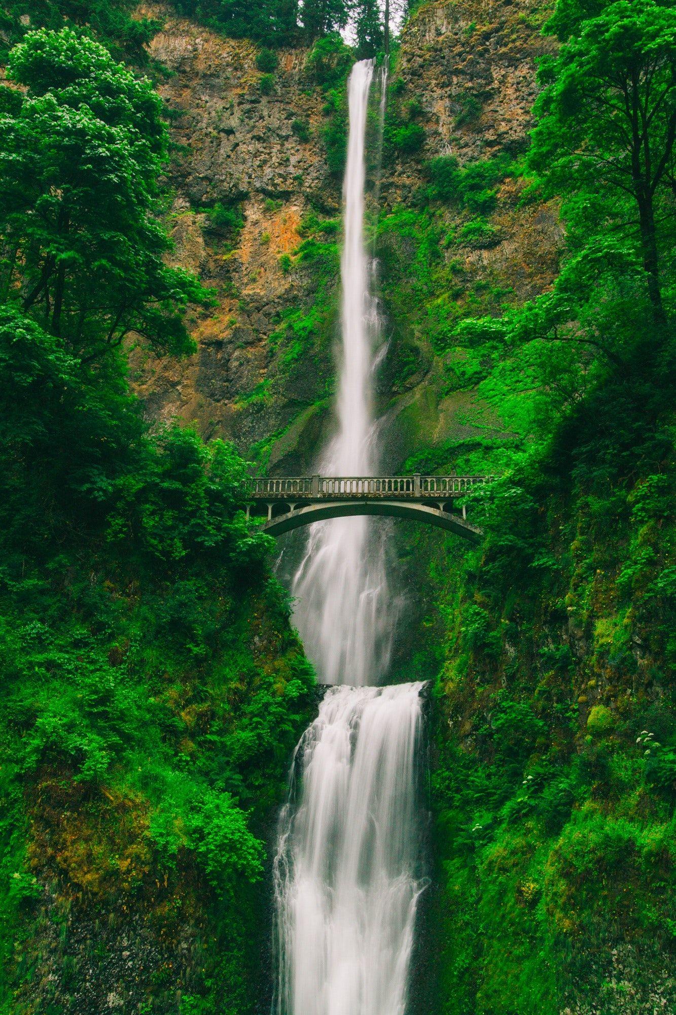 1333x2000 Wallpaper Of Falls