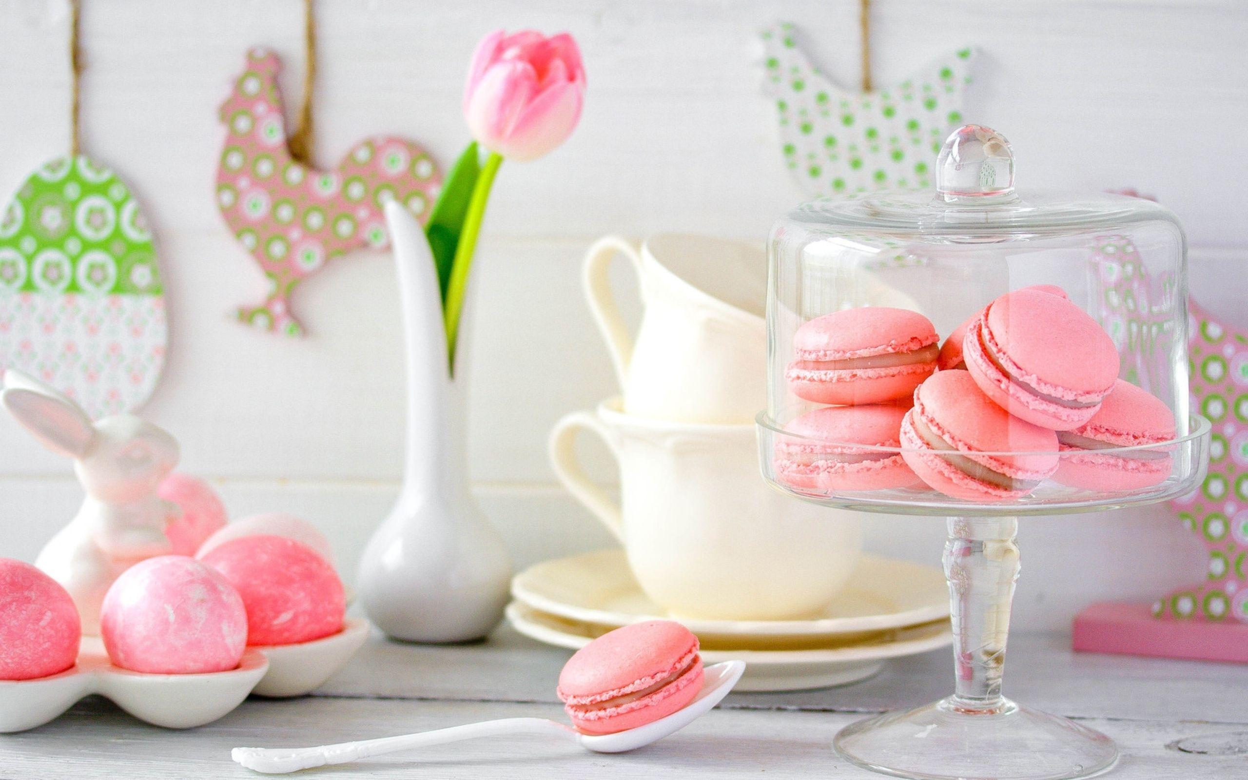2560x1600 Macaroons Background. Macaroons