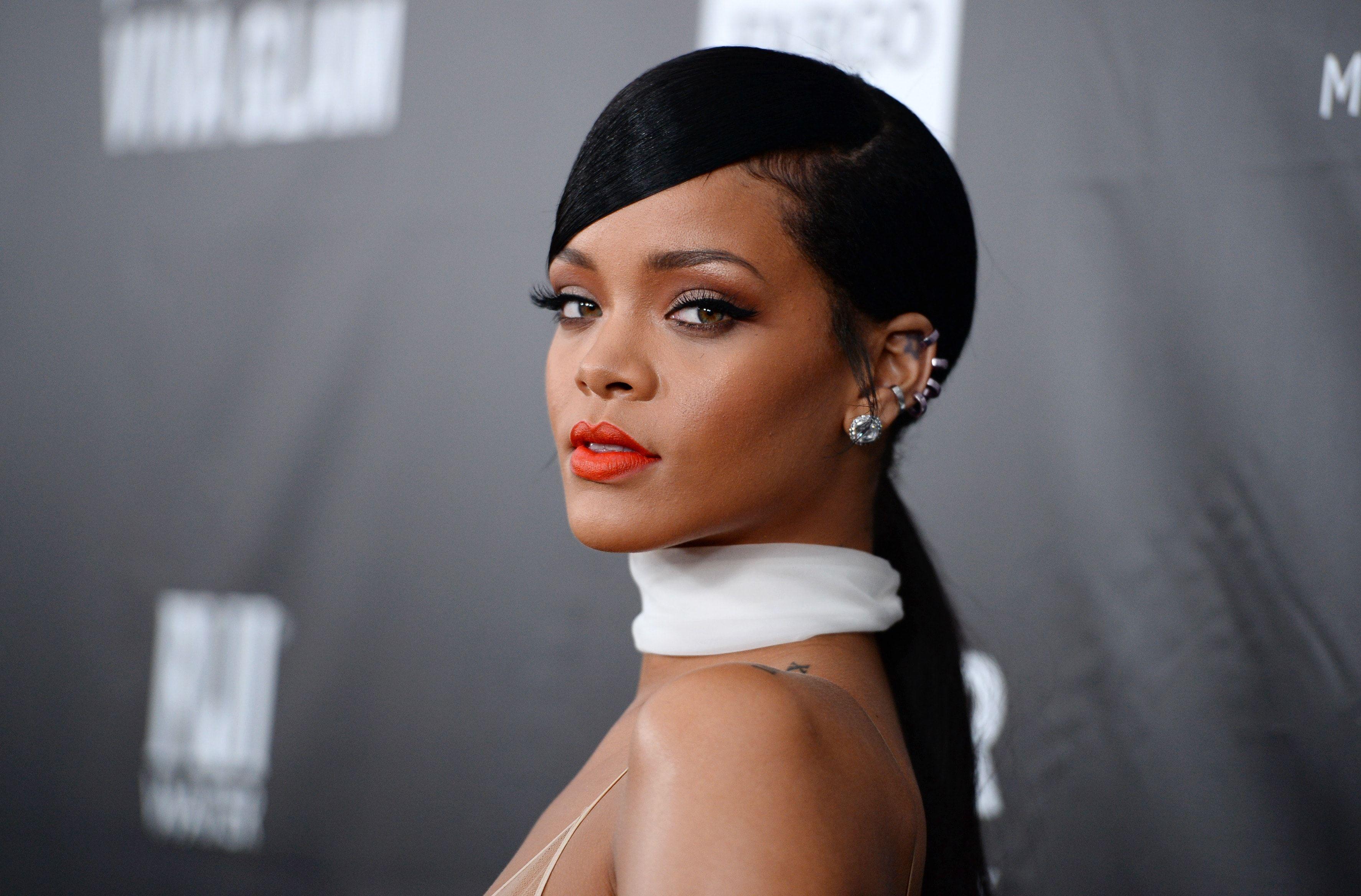 3548x2336 Rihanna HD