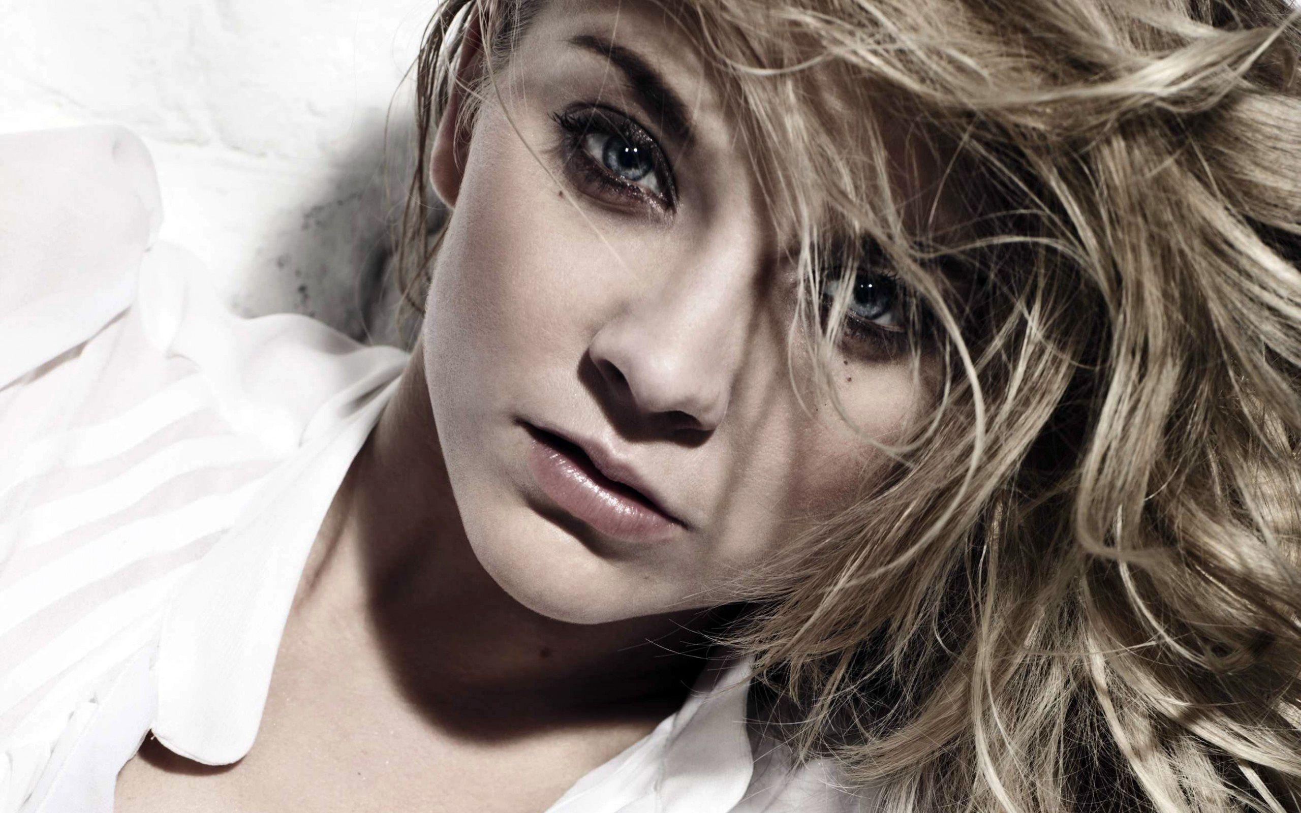 2560x1600 Natalie Dormer Hollywood Actress Wallpaper