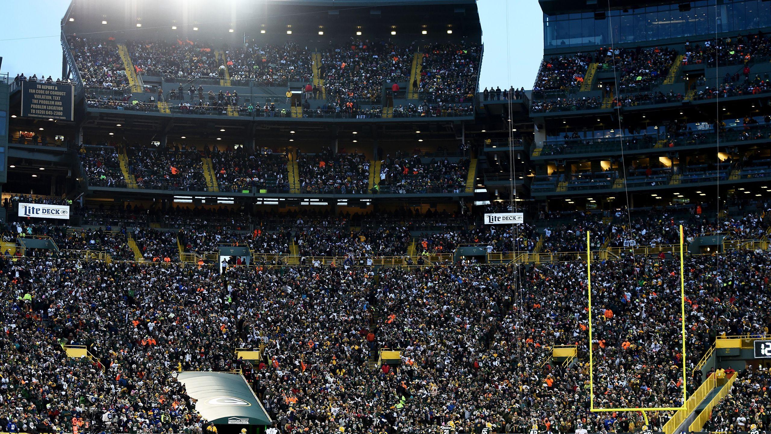 2560x1440 Packers Kickoff Weekend set, Big & Rich to perform