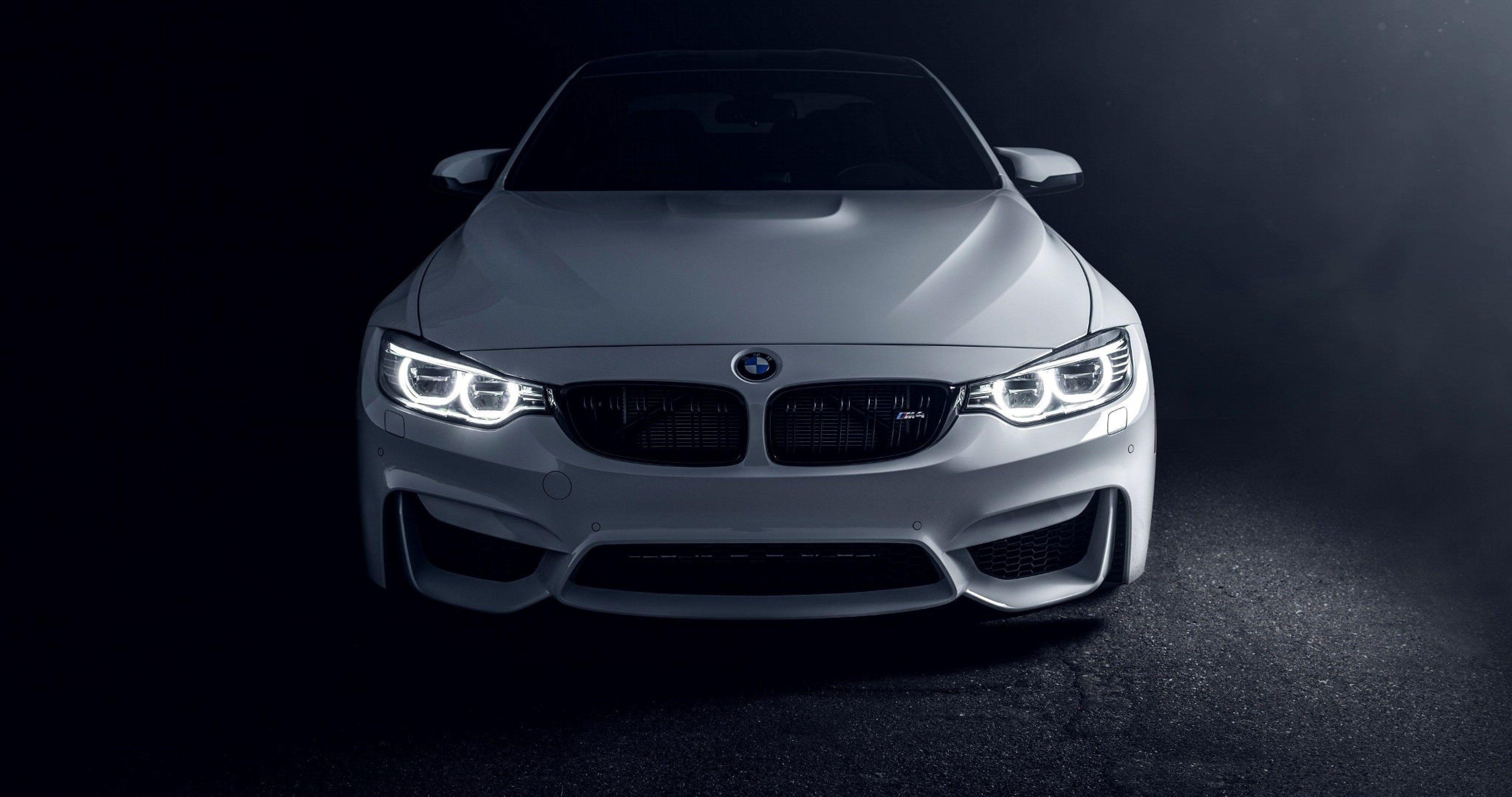 4096x2160 Bmw M4 Angel Eyes