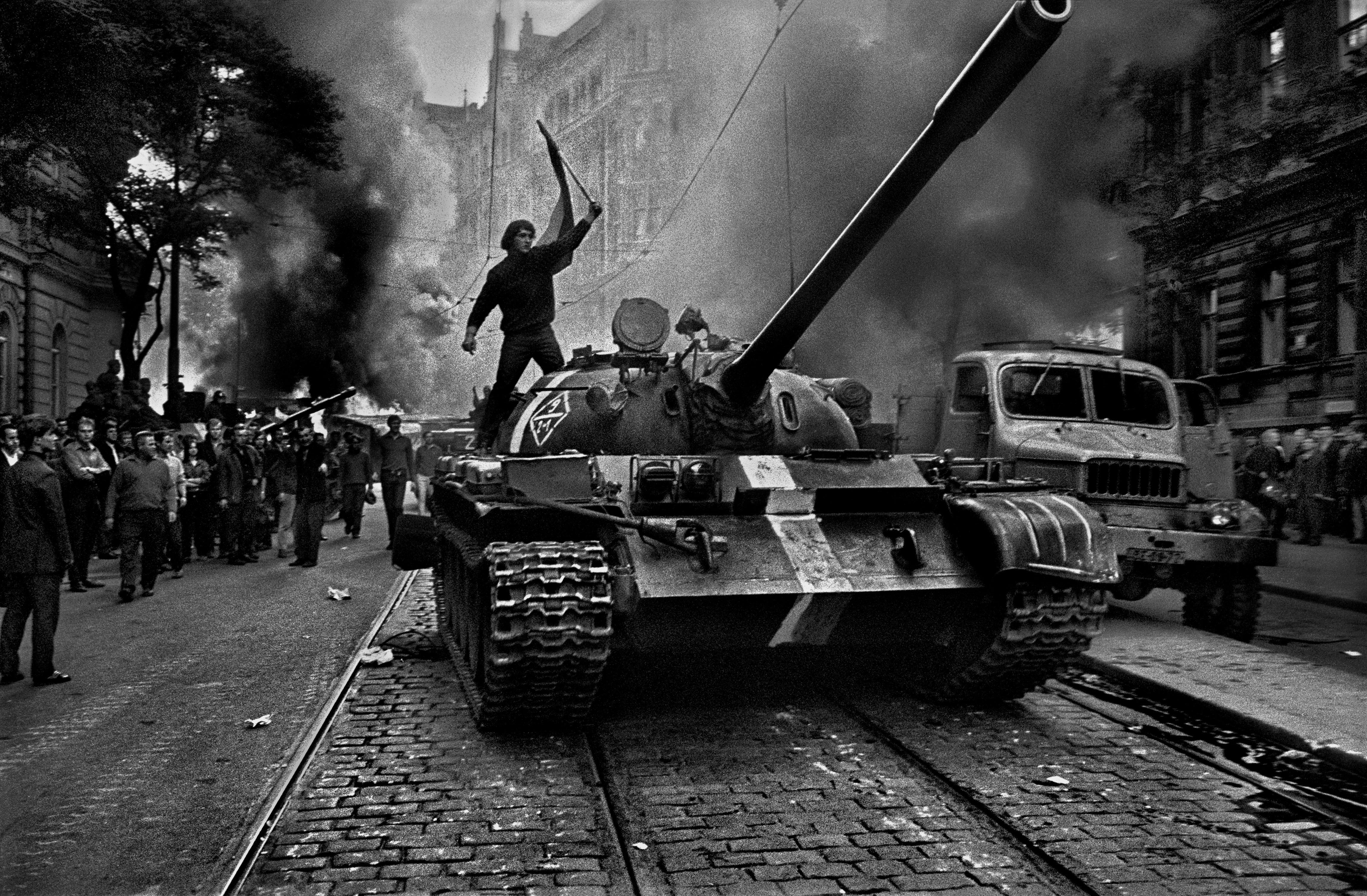 4600x3017 Wallpaper Vintage_historical Big