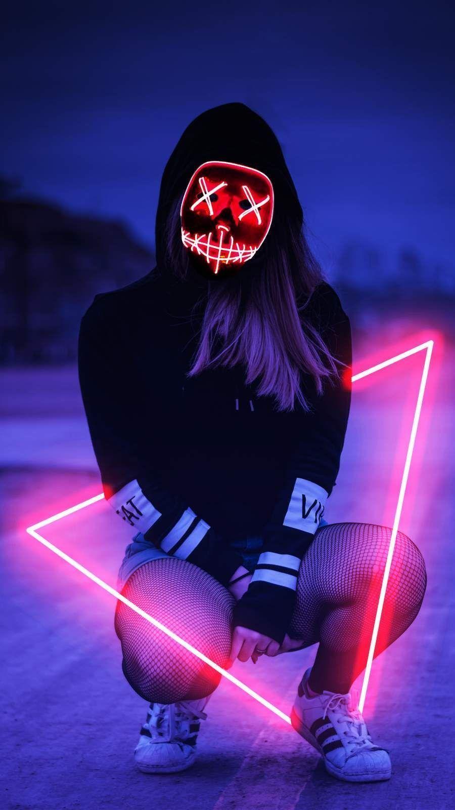 900x1600 Neon Women Wallpaper
