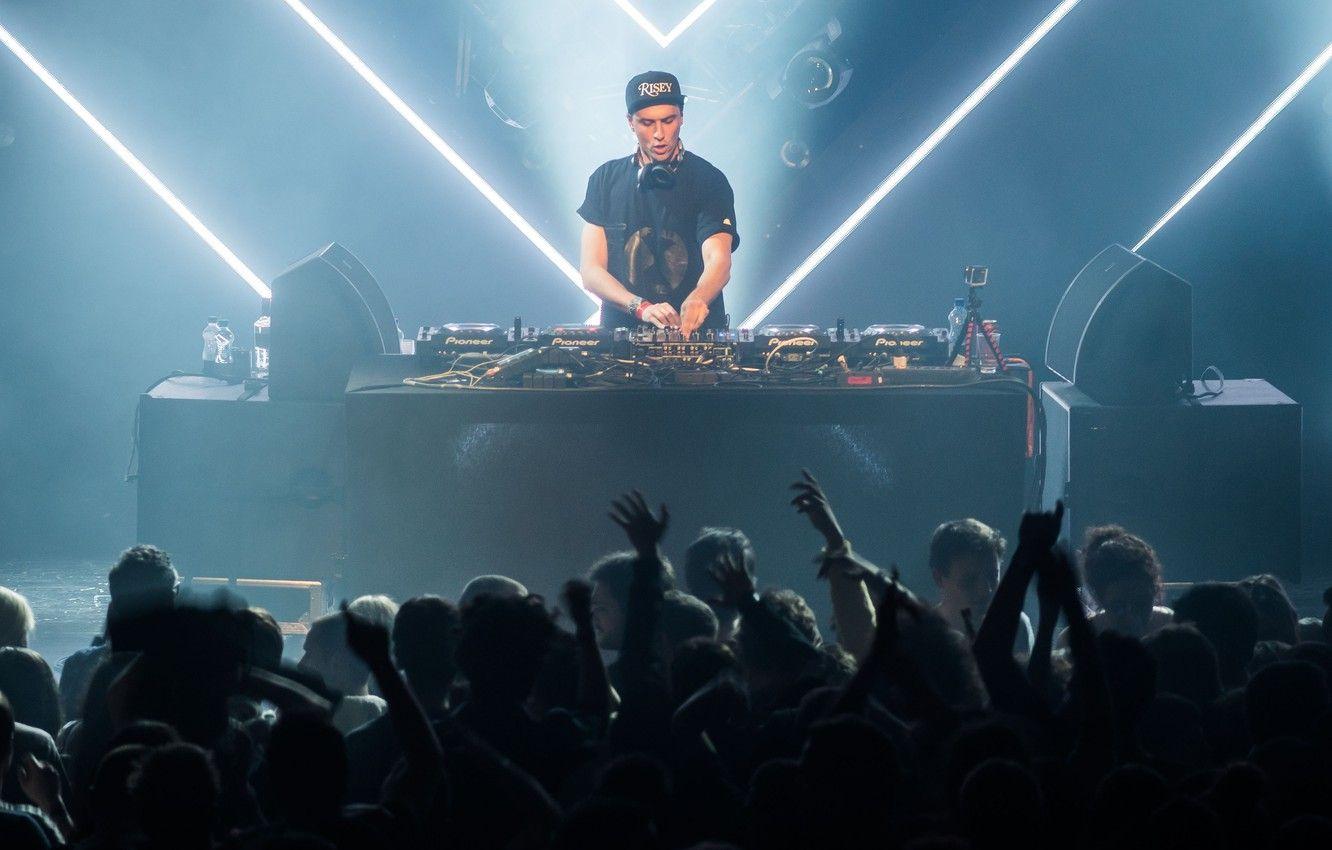 Neon DJ Wallpapers - Top Free Neon DJ Backgrounds - WallpaperAccess