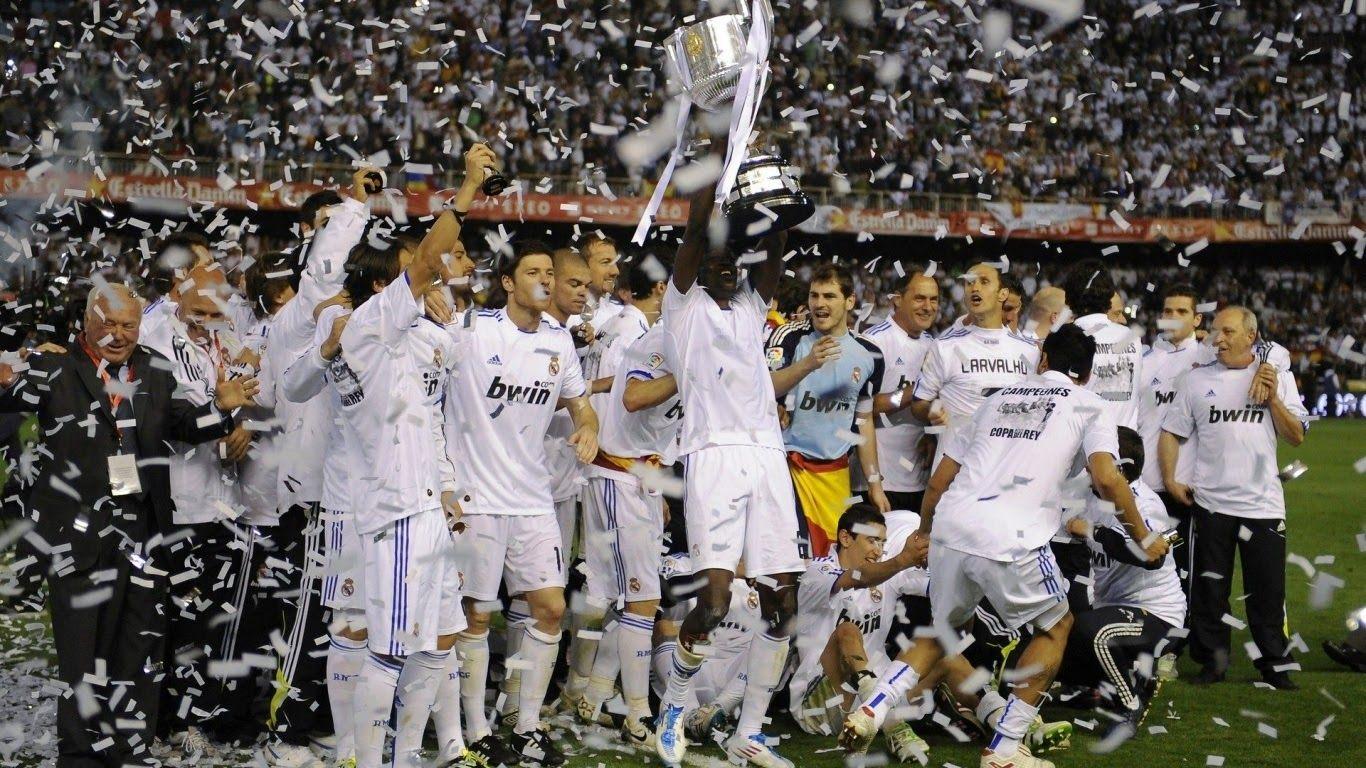 1366x768 Real Madrid Players Wallpaper