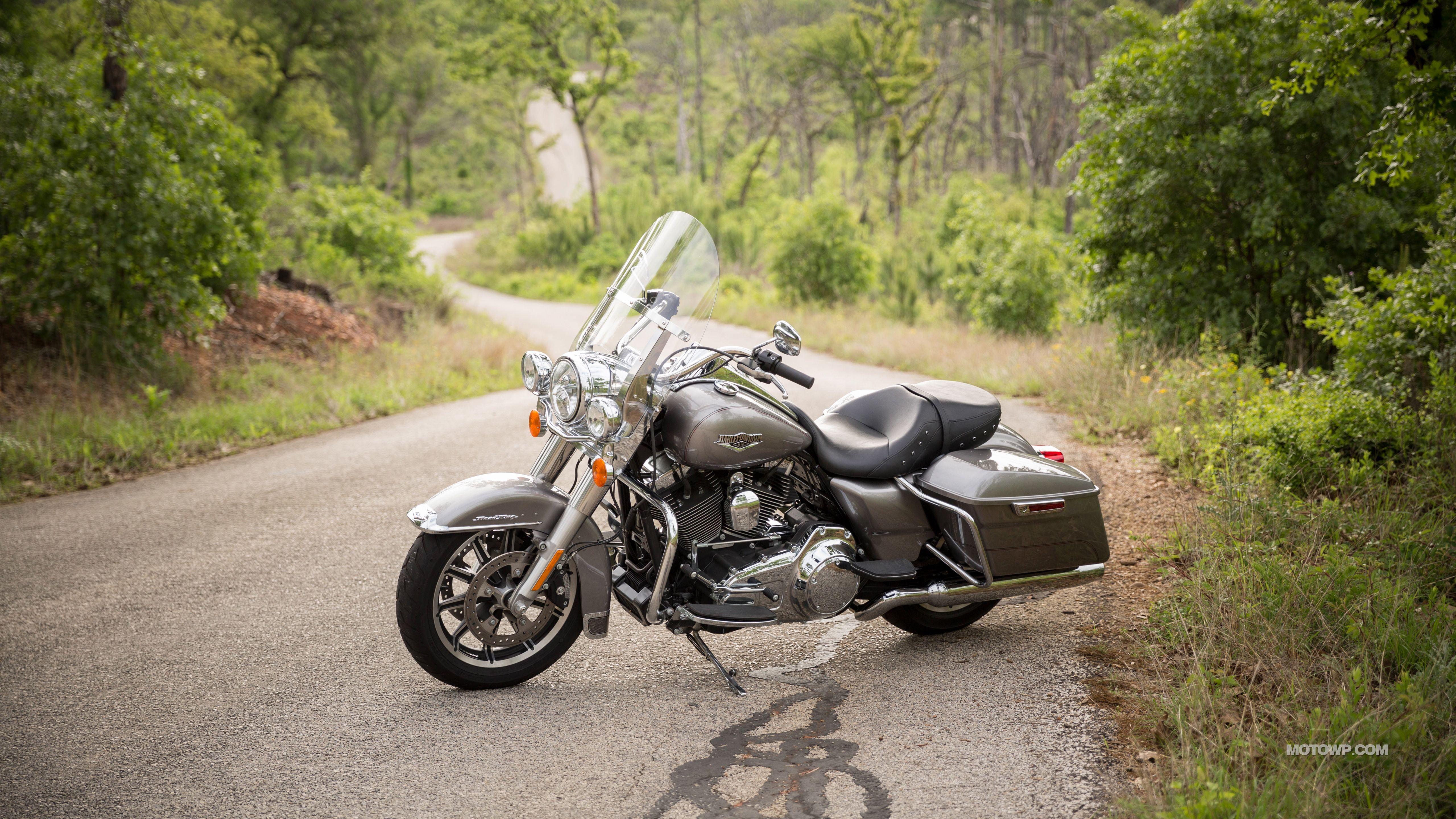 5120x2880 Motorcycles Desktop Wallpaper Harley Davidson Touring Road King