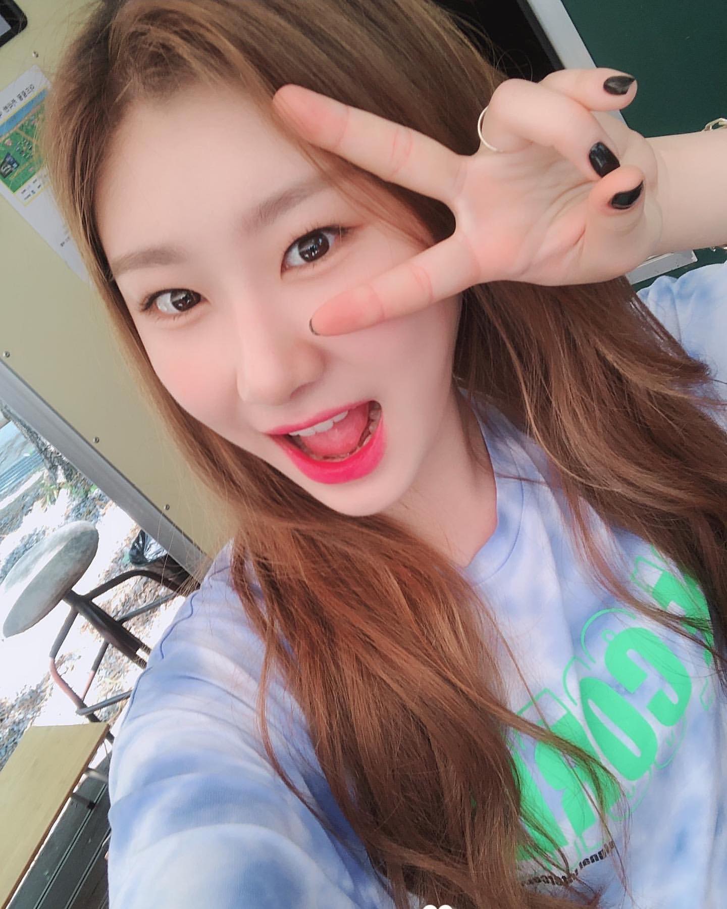 Itzy Chaeryeong Wallpapers - Top Free Itzy Chaeryeong Backgrounds