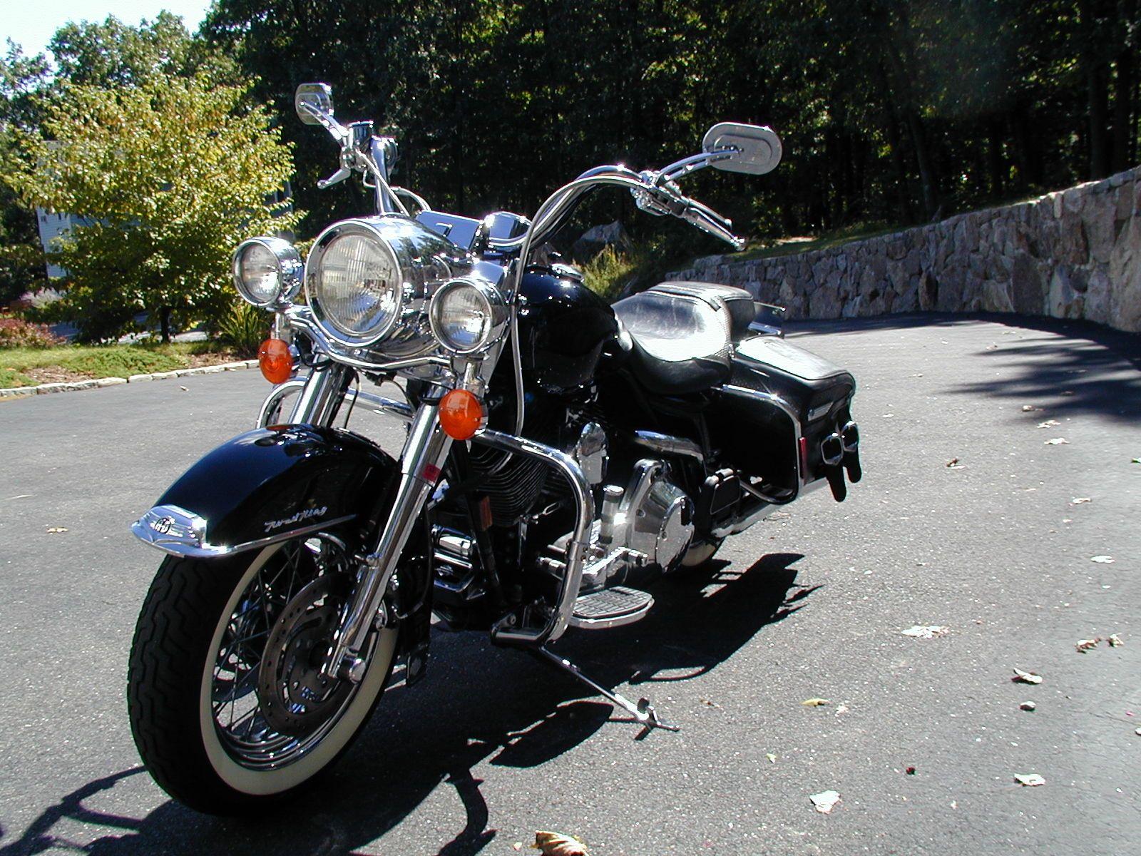 1600x1200 HARLEY DAVIDSON ROAD KING CLASSIC