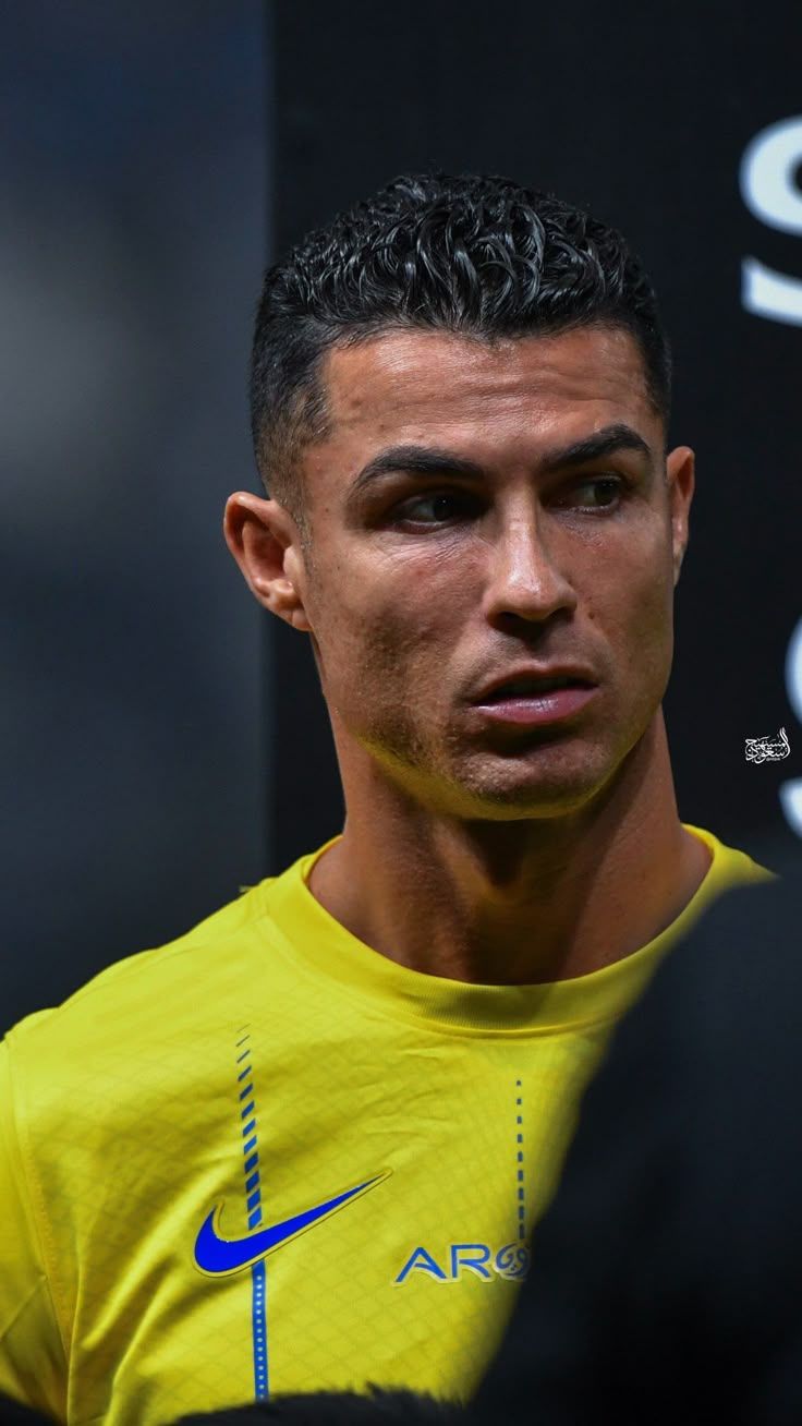 736x1308 Cristiano Ronaldo wallpaper