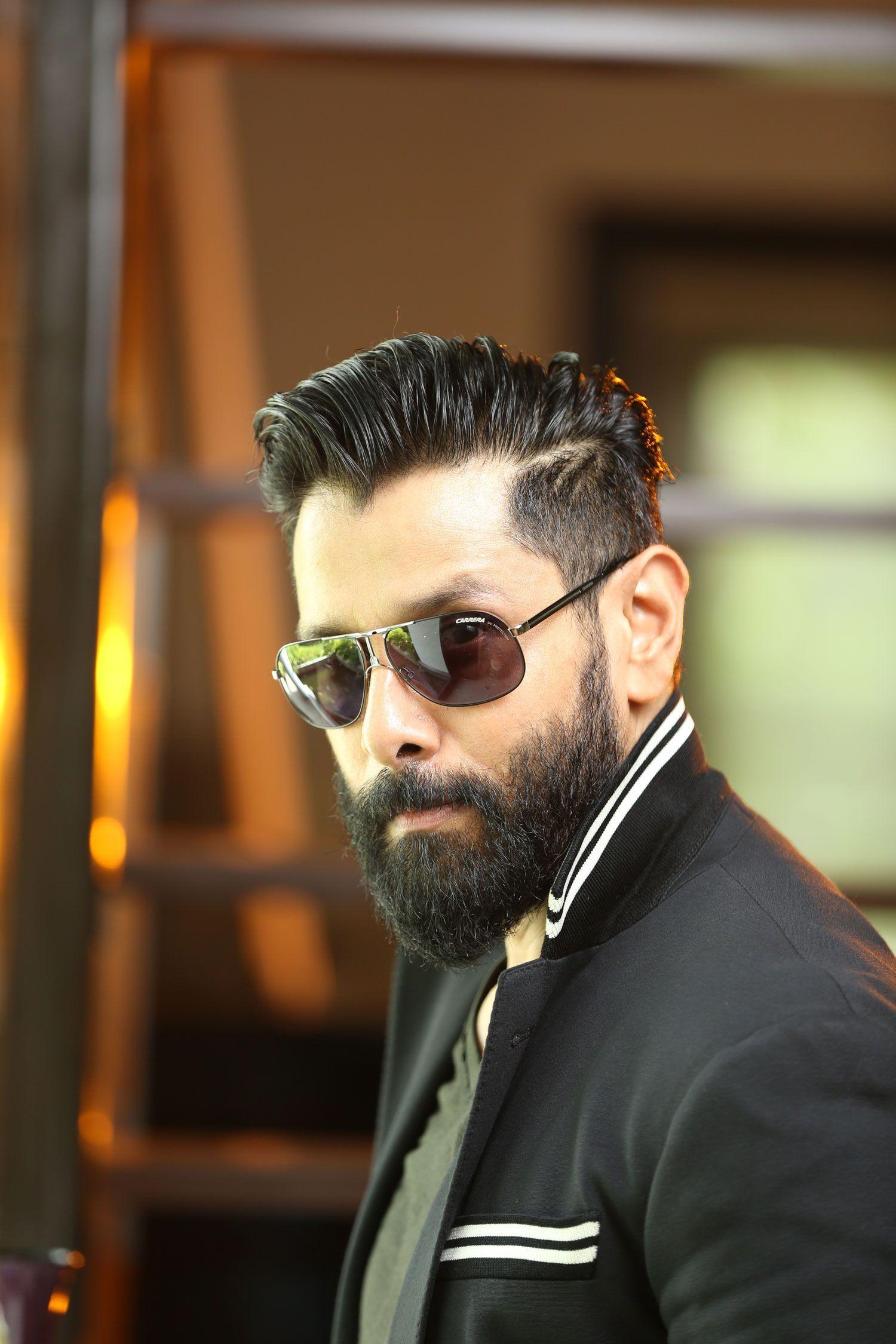 1500x2250 Chiyaan Vikram Latest Photo Stills & Image. Iru Mugan. Indian