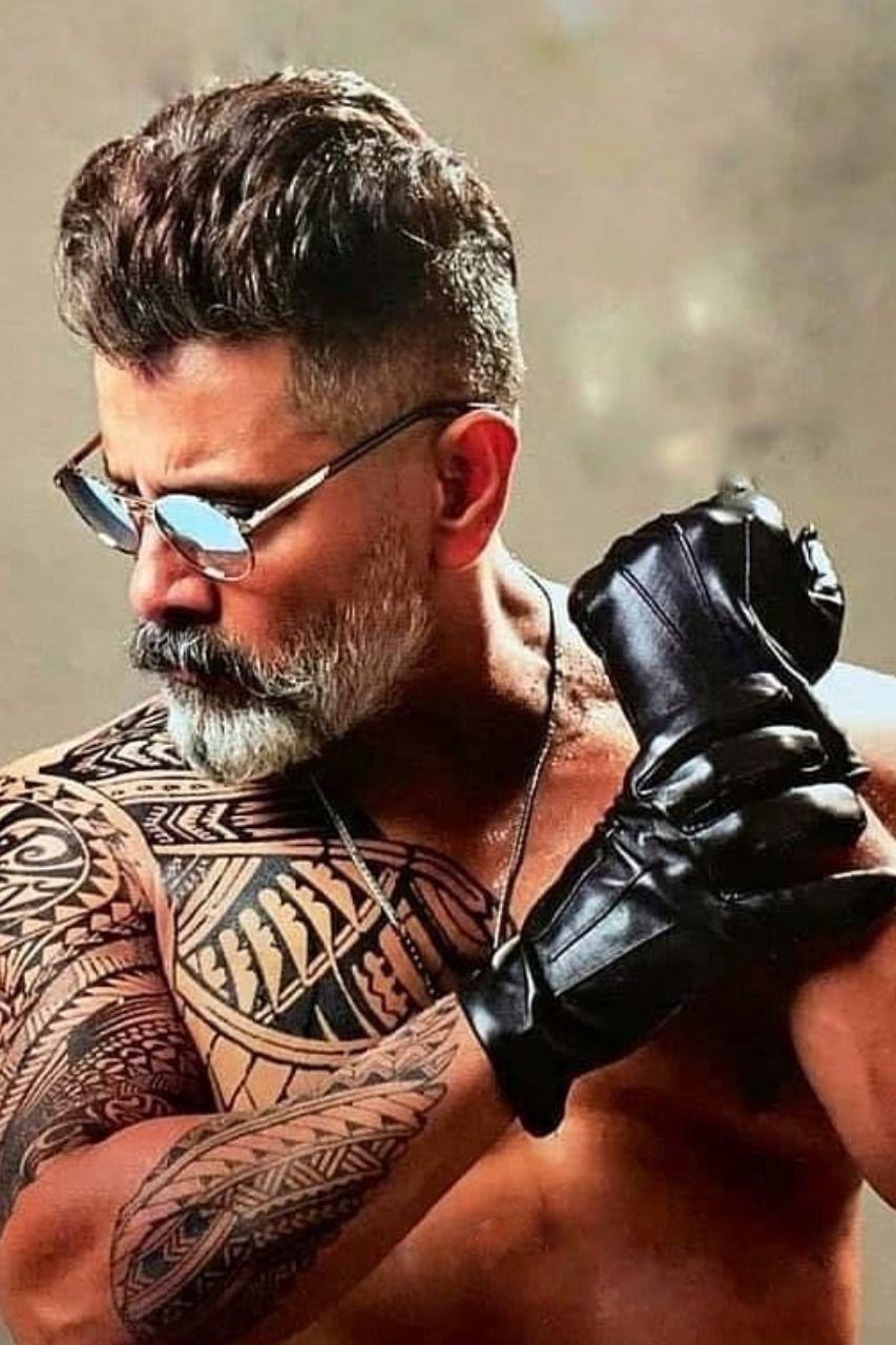 853x1280 Chiyaan Vikram