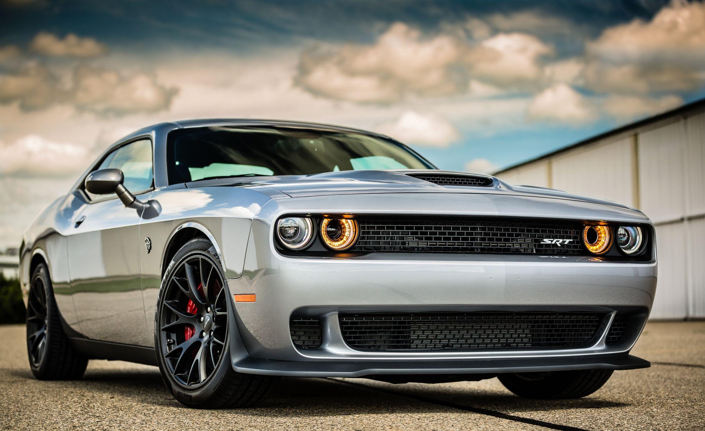 2250x1375 Awesome Dodge Challenger Hellcat Wallpaper Ideas