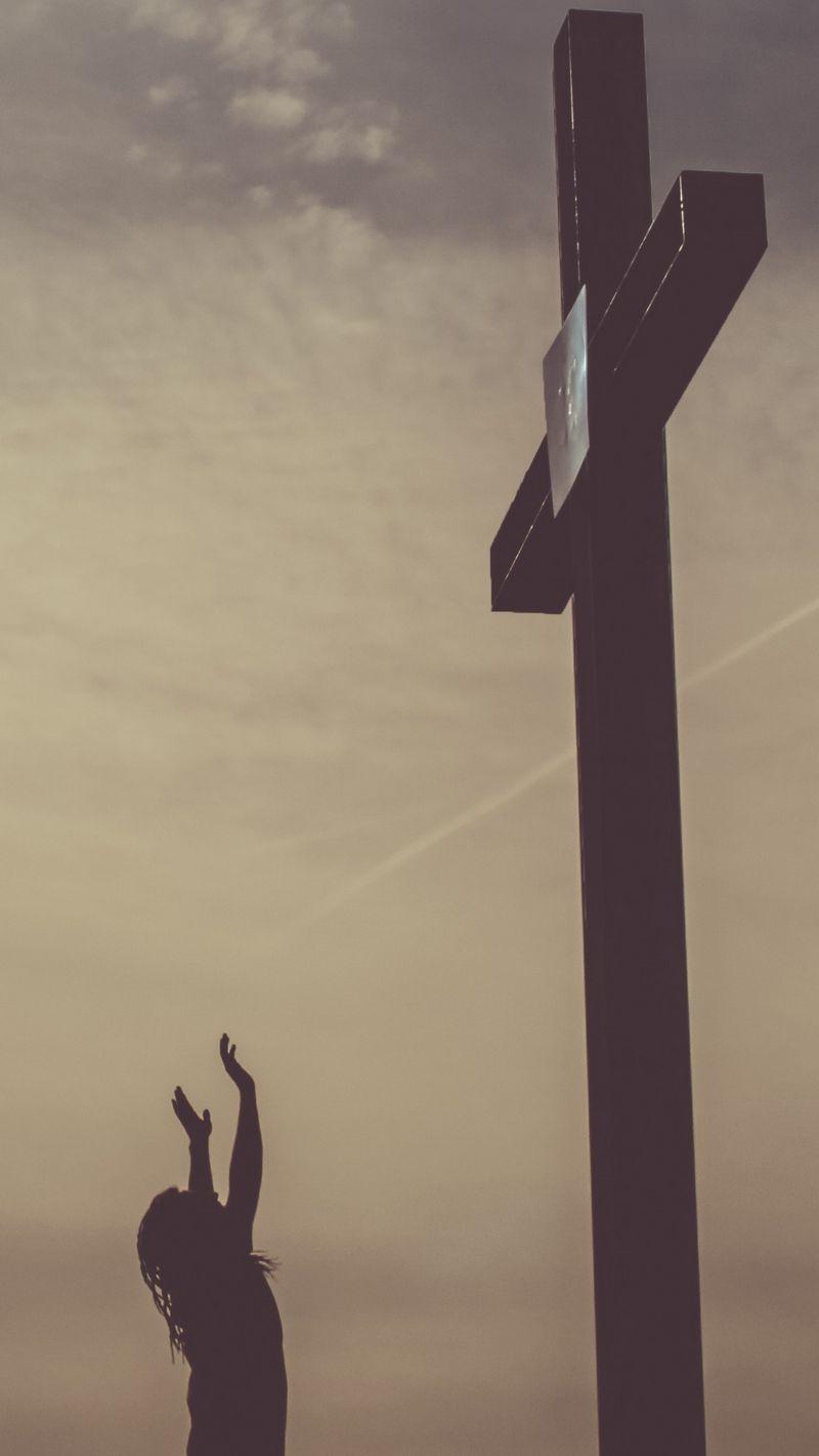 800x1420 Download wallpaper 800x1420 cross, prayer, faith, jesus, god