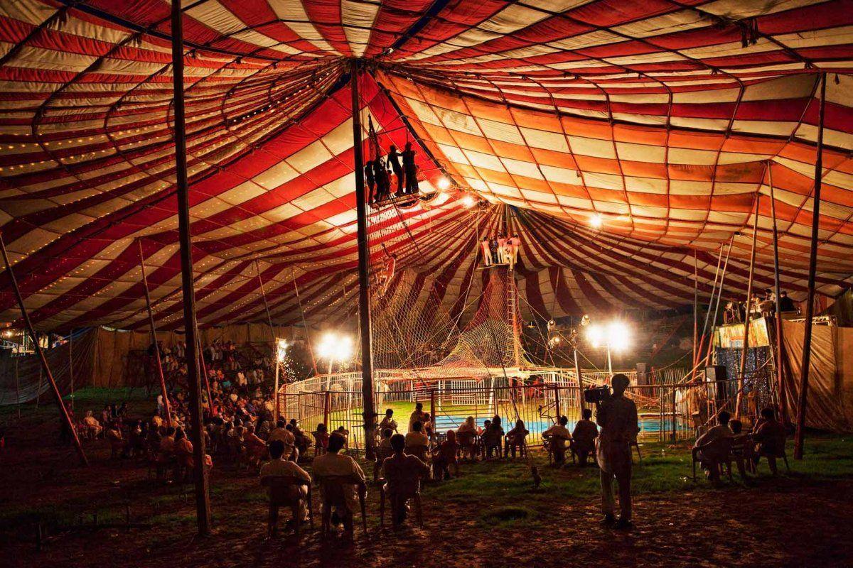 1200x800 under the Big Top. Circus aesthetic, The greatest showman, Big top