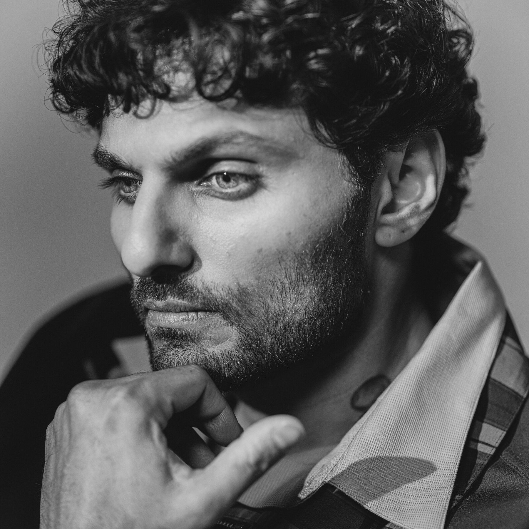 1800x1800 Wellness Influencer Jay Shetty Discusses His Beliefs, His Monk Training and More