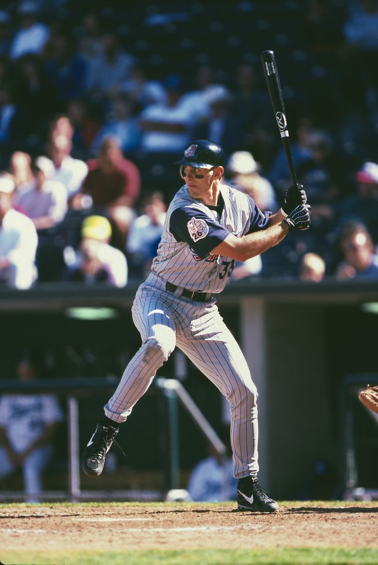 736x1098 Batting for Angeles MLB. Matt Luke