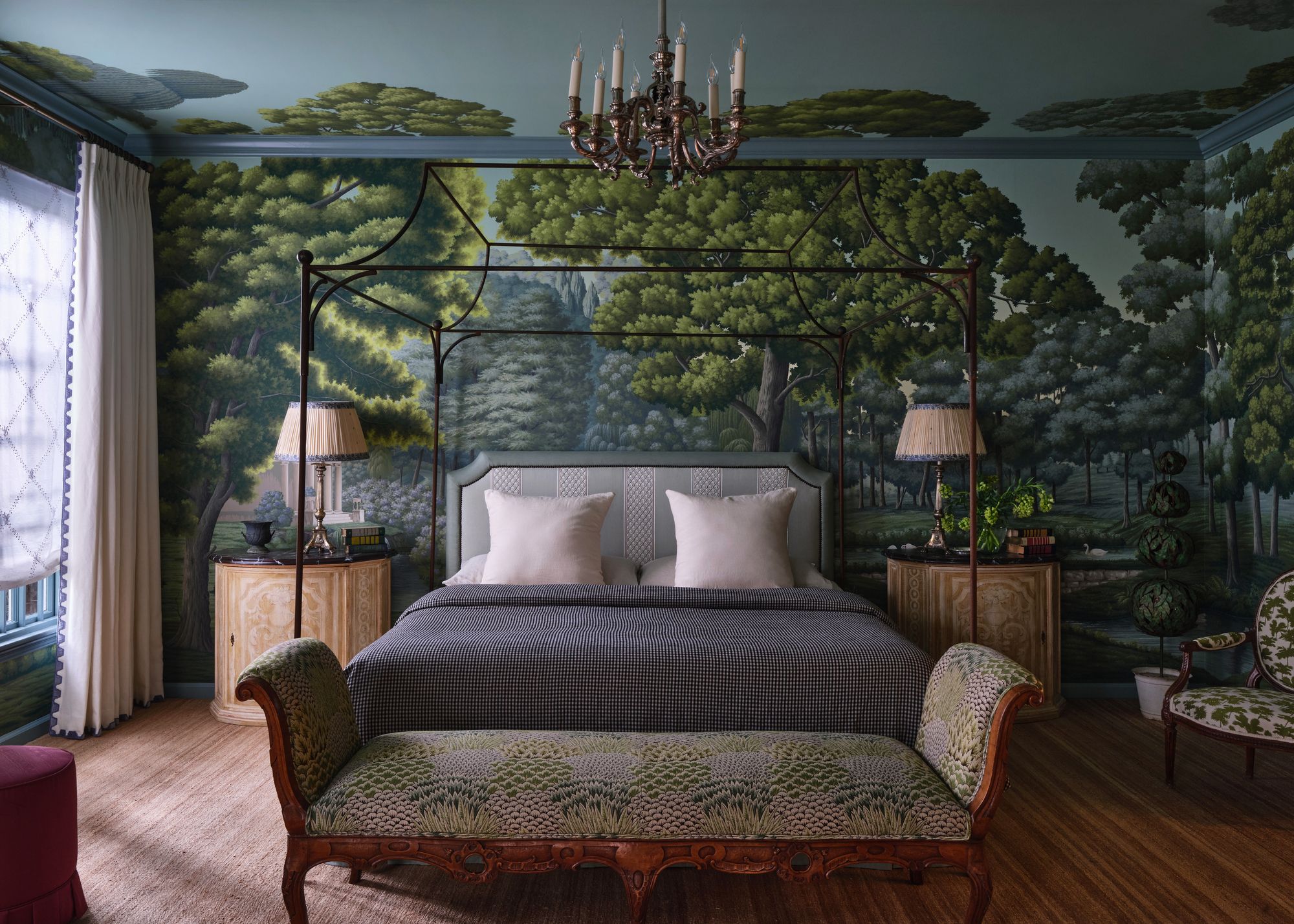 2000x1428 Ways to Make a Room Look Bigger With Wallpaper