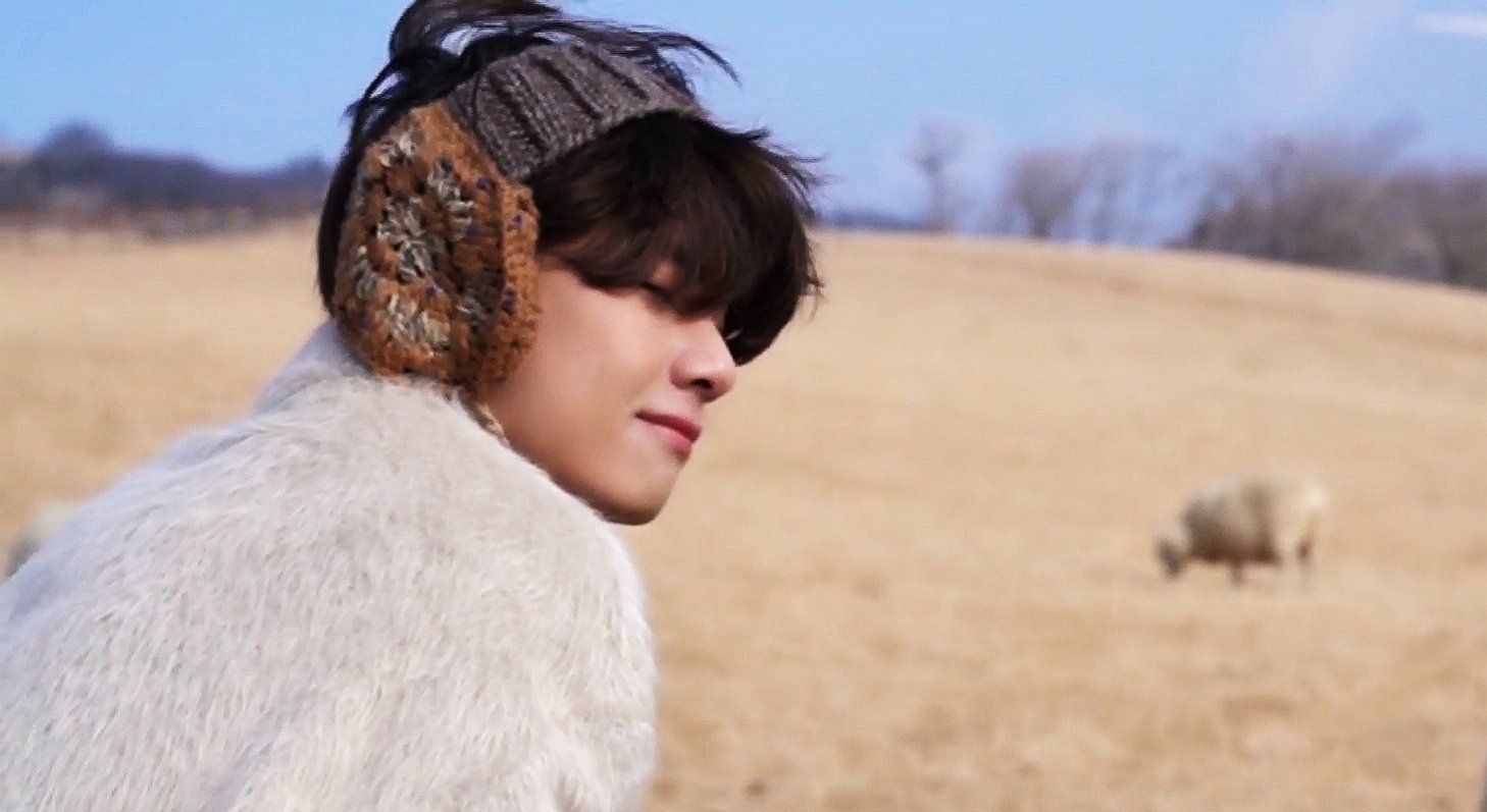 1458x797 Viral News. Download BTS' V Aka Kim Taehyung HD Wallpaper And Tae Tae's Cute Picture For Free!