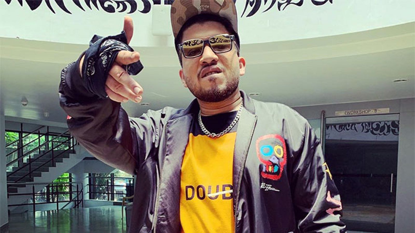 1600x900 This Gully Boy started his career from a M'bai chawl