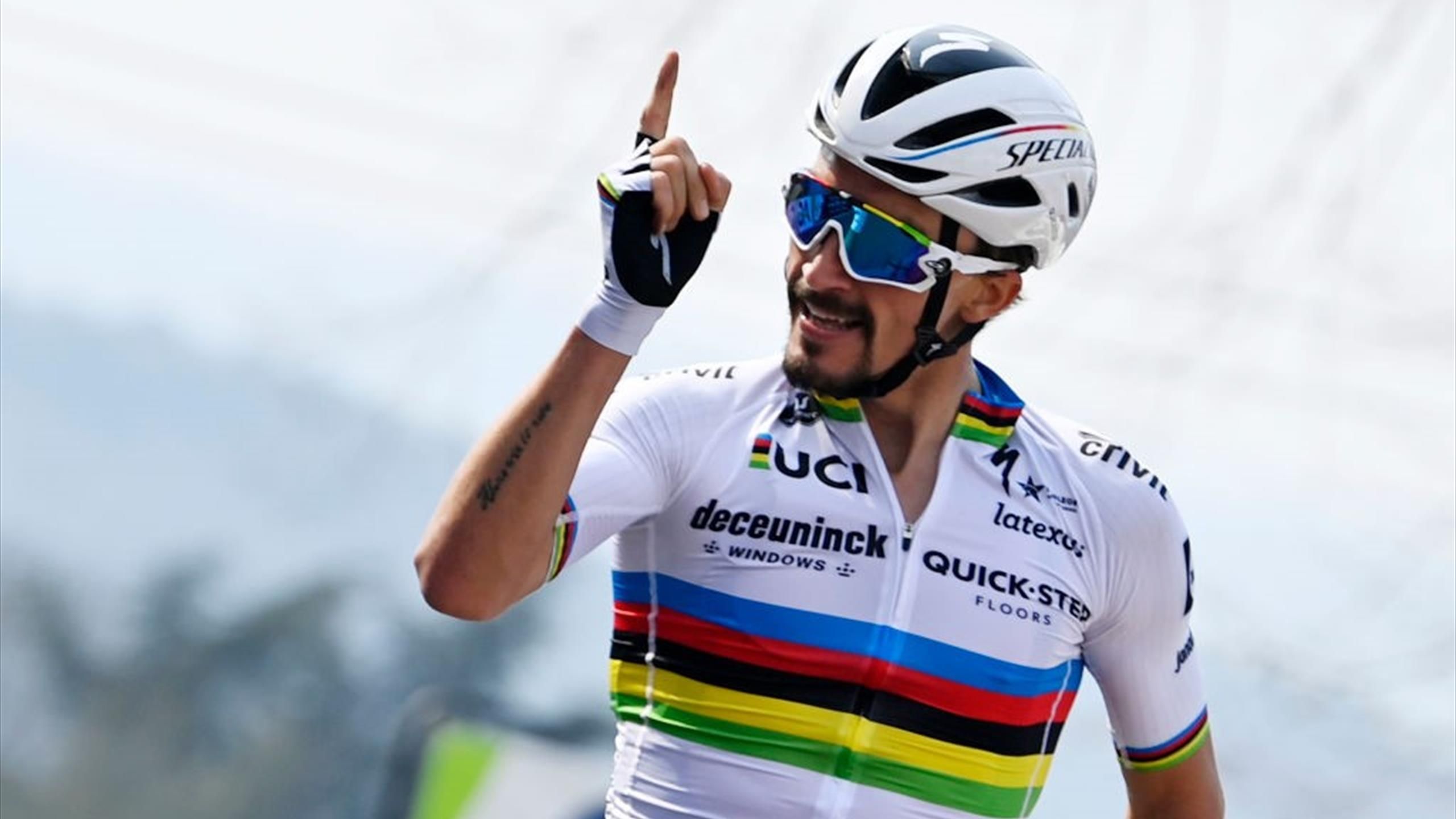 2560x1440 Julian Alaphilippe Wallpaper