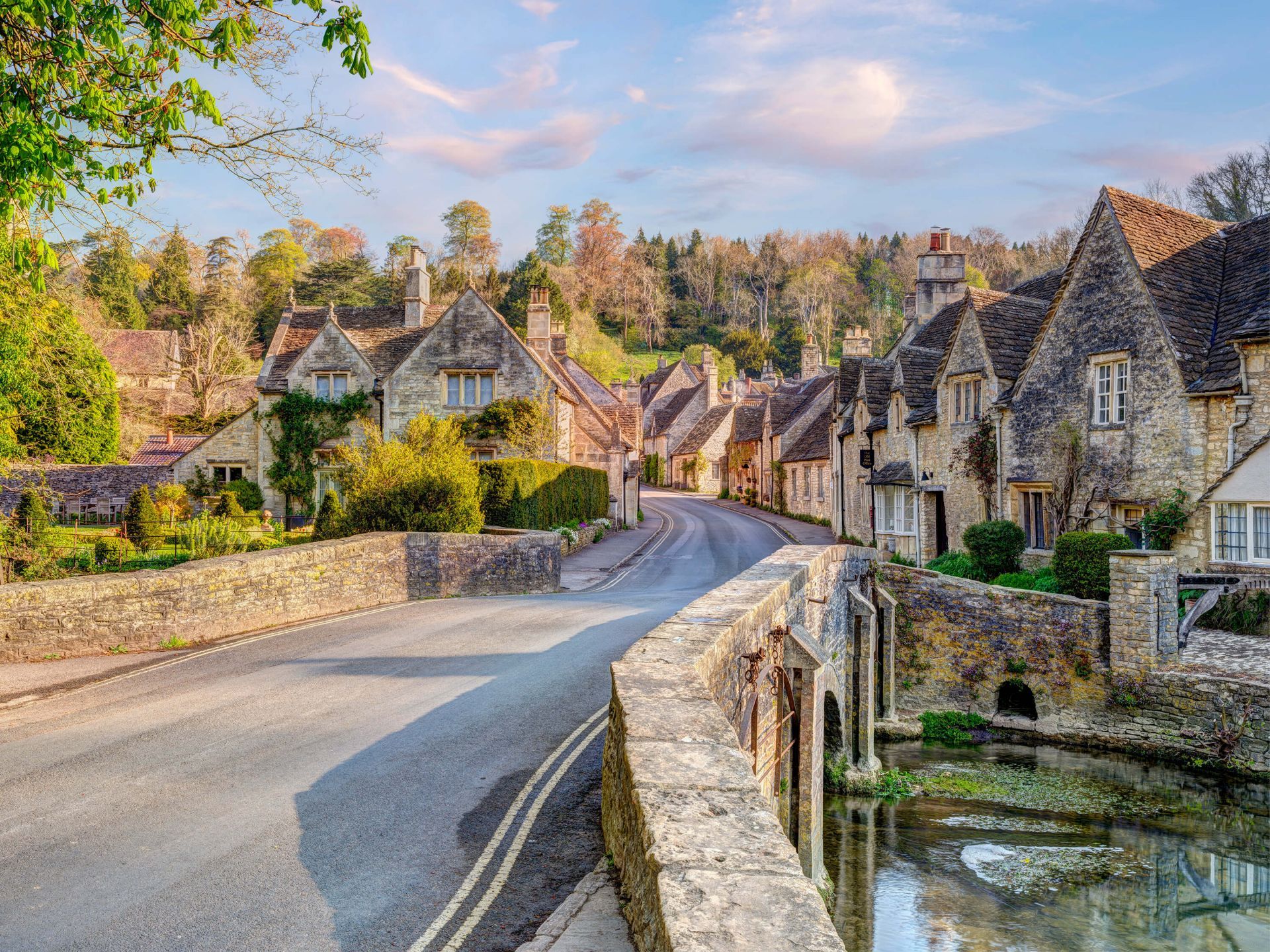 1920x1440 Castle Combe