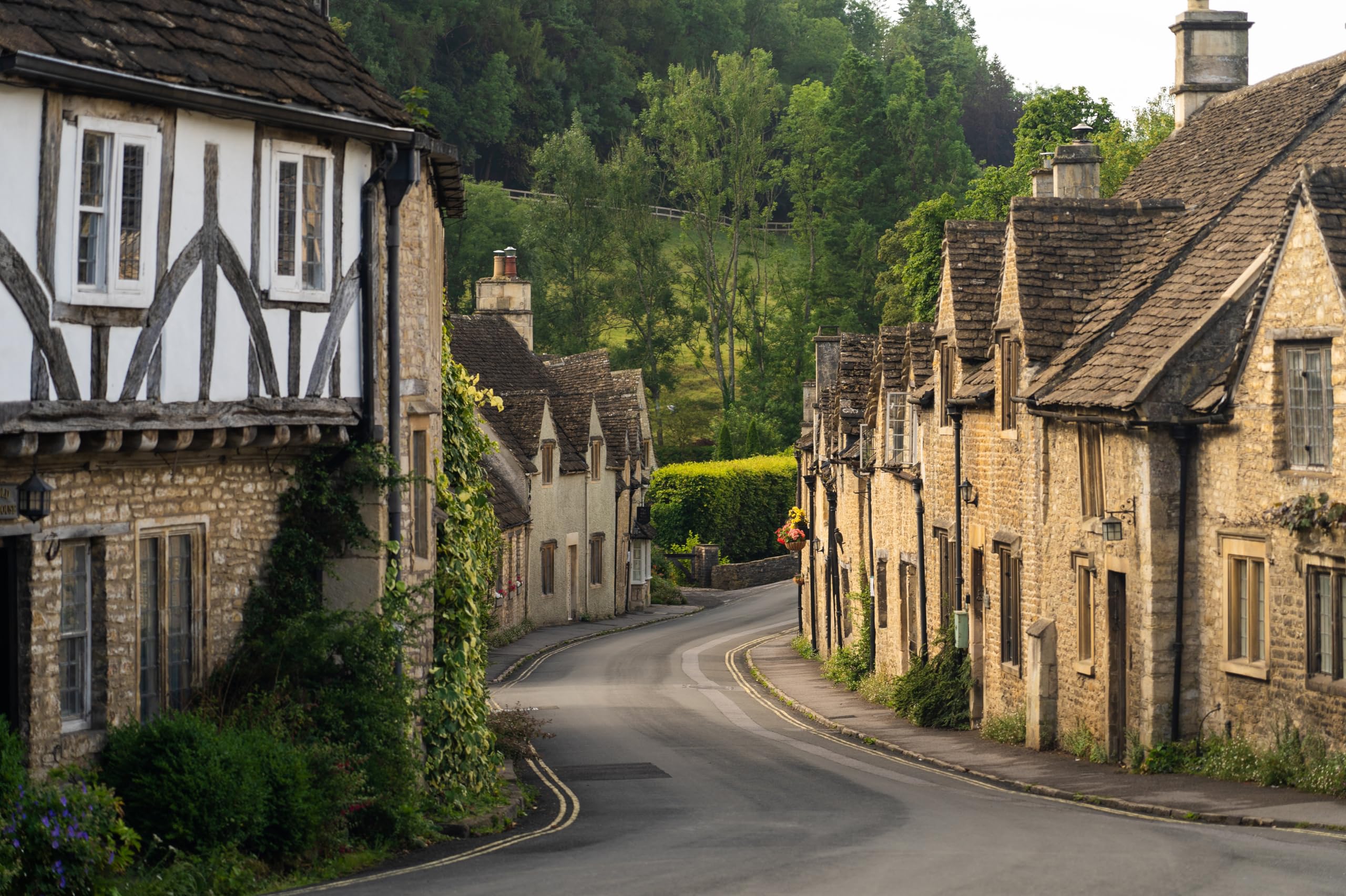 2560x1704 Amazon.com : chnywork 5x3ft British Castle Combe Village Backdrop England Traditional Stone House United Kingdom Natural Street Green Forest Background Europe UK Travel Party Decor Photo Props Wallpaper