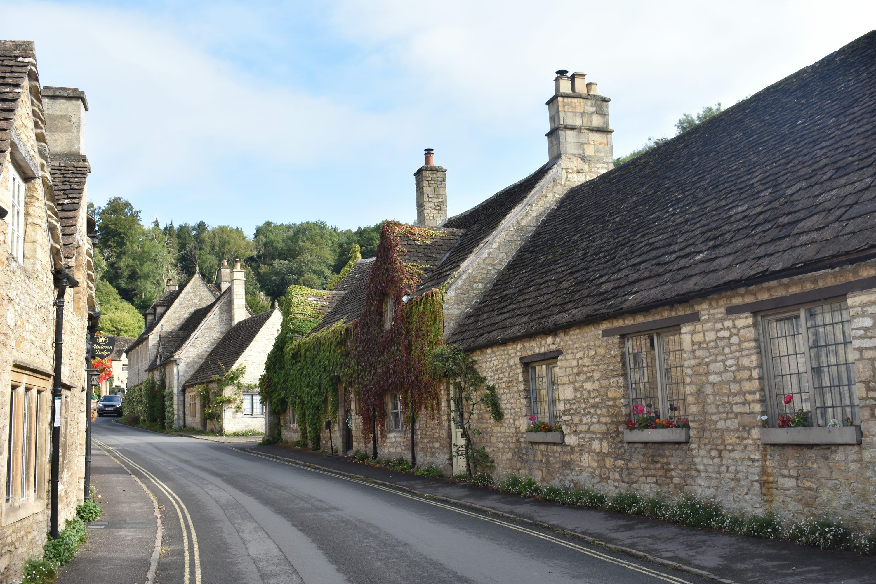 3000x2000 Castle Combe Picture. Download Free Image