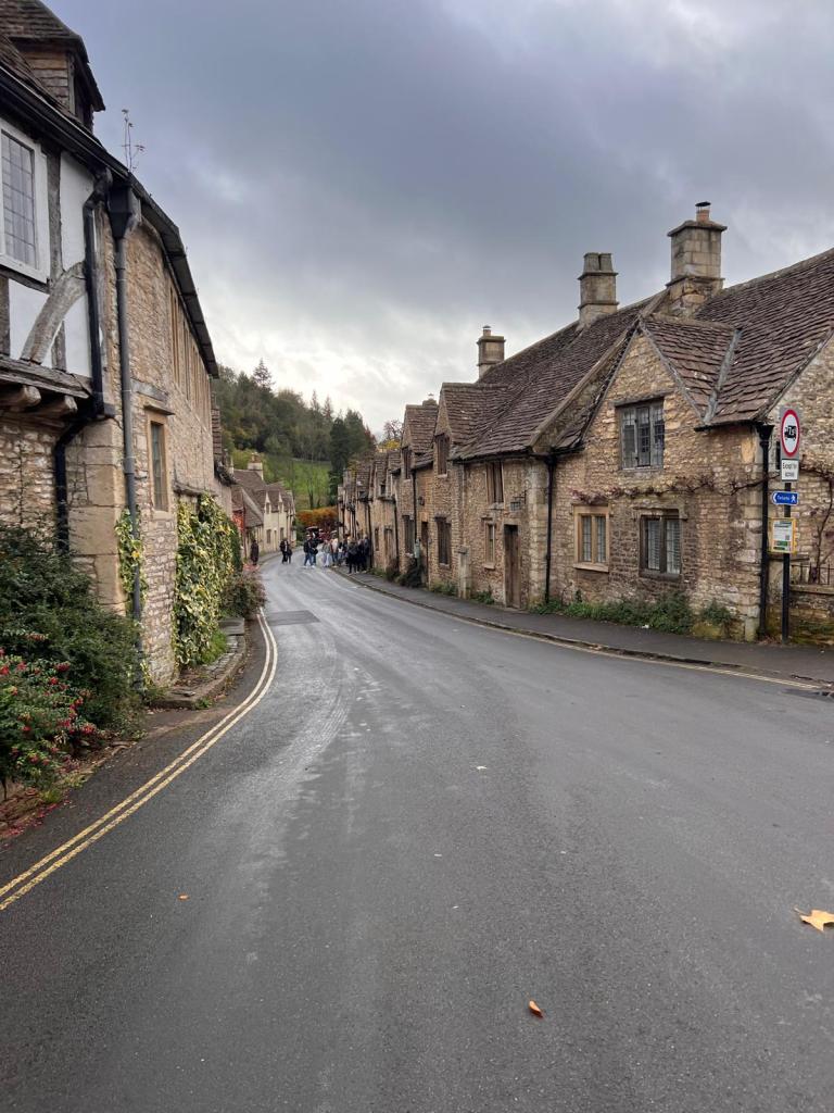 768x1024 An autumnal long weekend in Cotswolds: Castle Combe, a photo essay