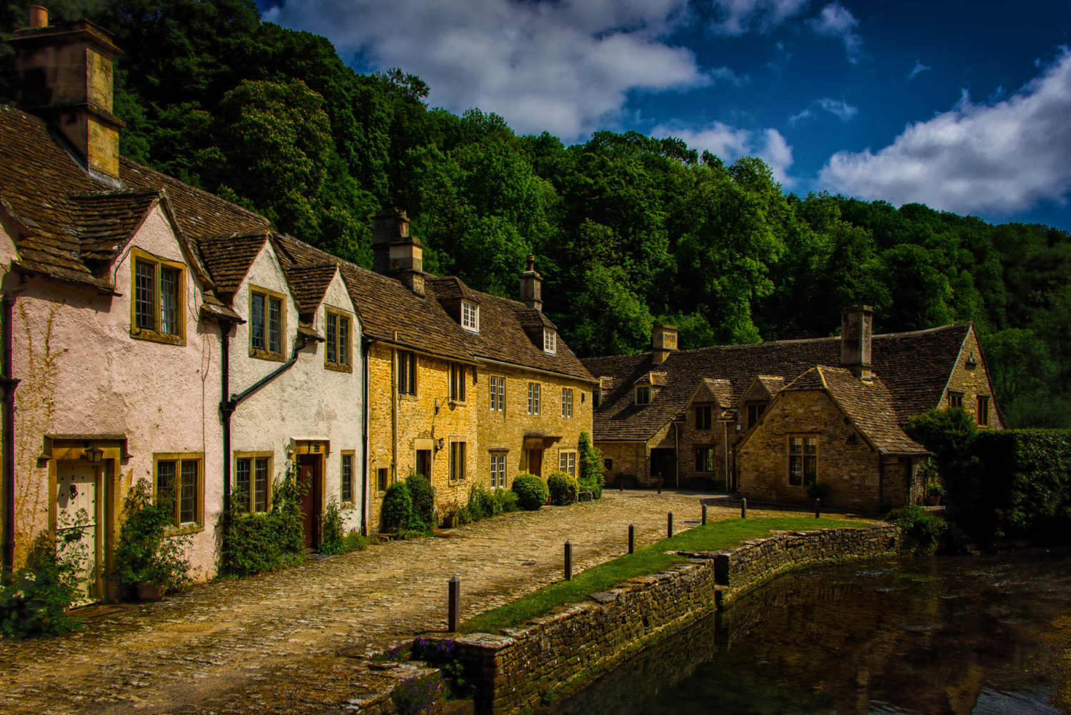 1500x1001 England