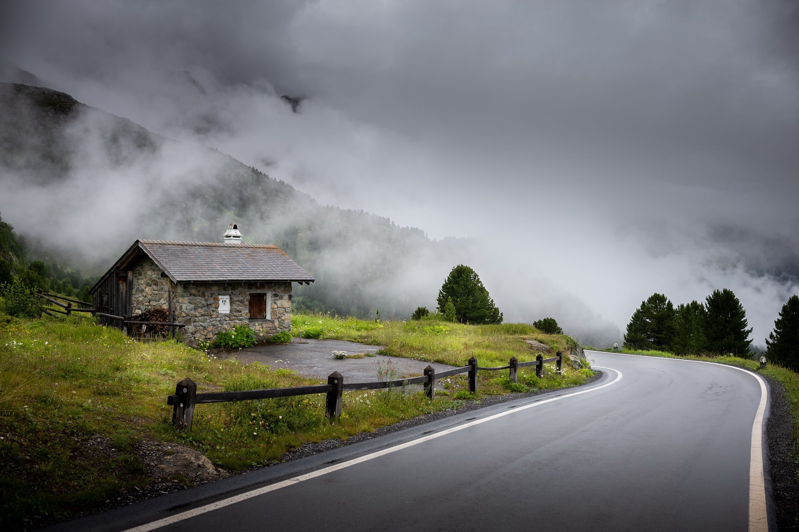 2560x1707 Wallpaper Switzerland, Canton Of Graubunden, La Punt Chamues Ch For Mobile And Desktop, Section природа, Resolution 2560x1707