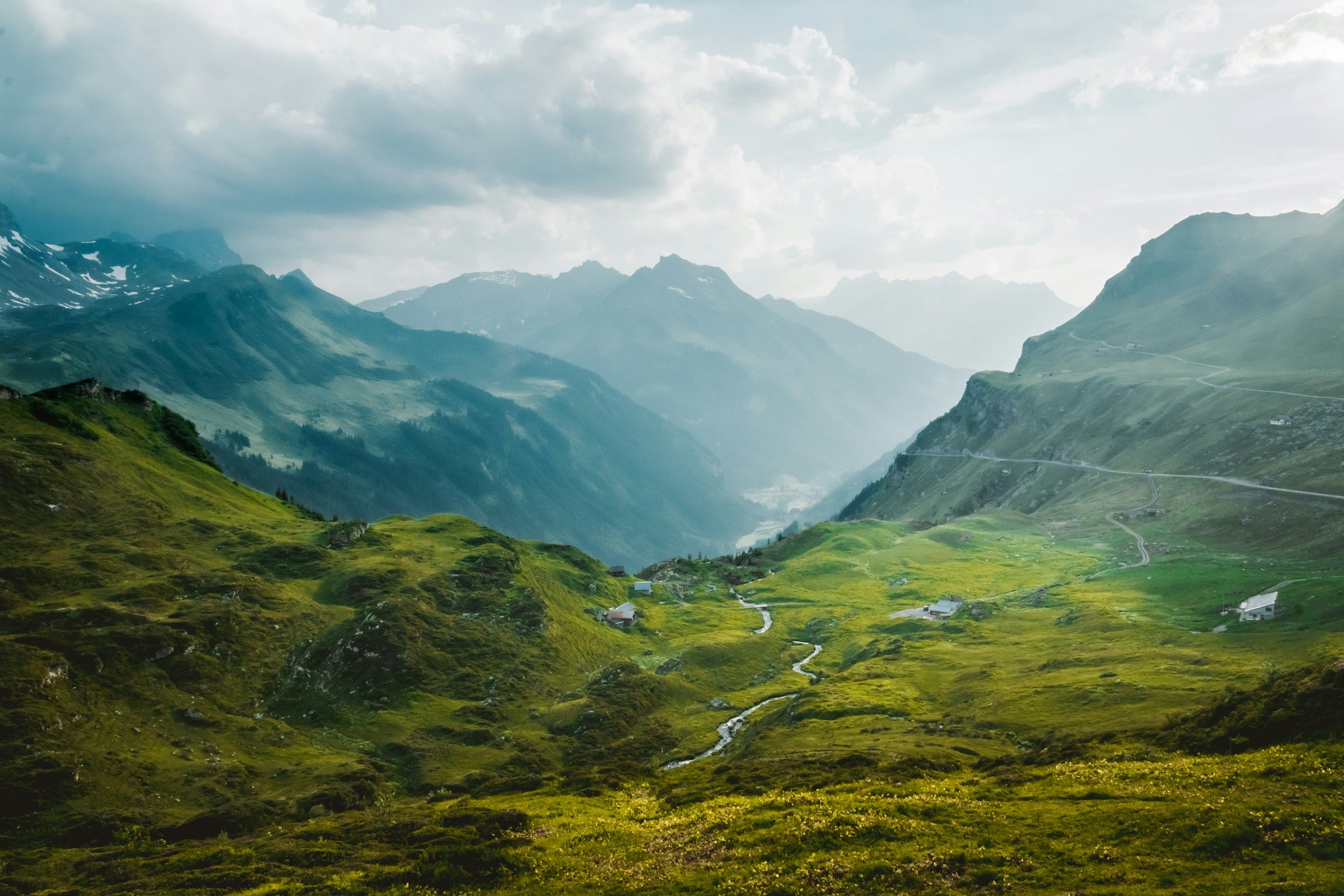 2400x1600 Bucketlist Switzerland: The Great Alpine Road Trip with Bucketlist