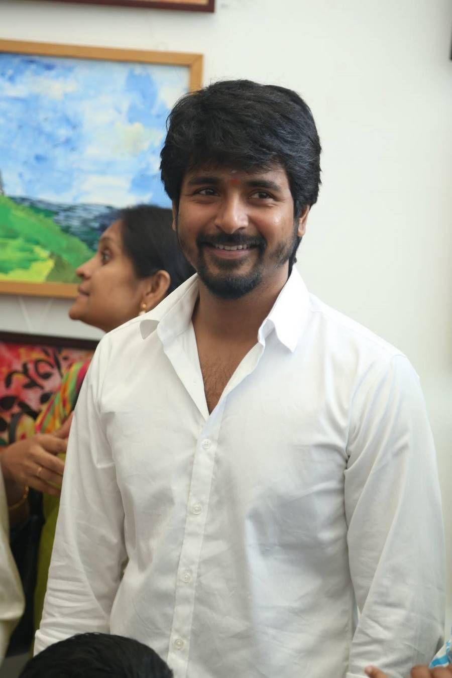 900x1350 Sivakarthikeyan Inaugurates Riots Art Exhibition Stills
