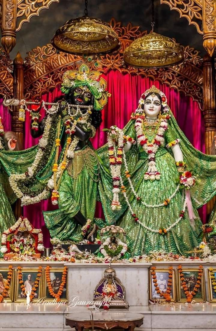 720x1100 Radha krishna mayapur wallpaper. Radha krishna iskon mayapur, Iskcon krishna, Wallpaper HD radha krishna
